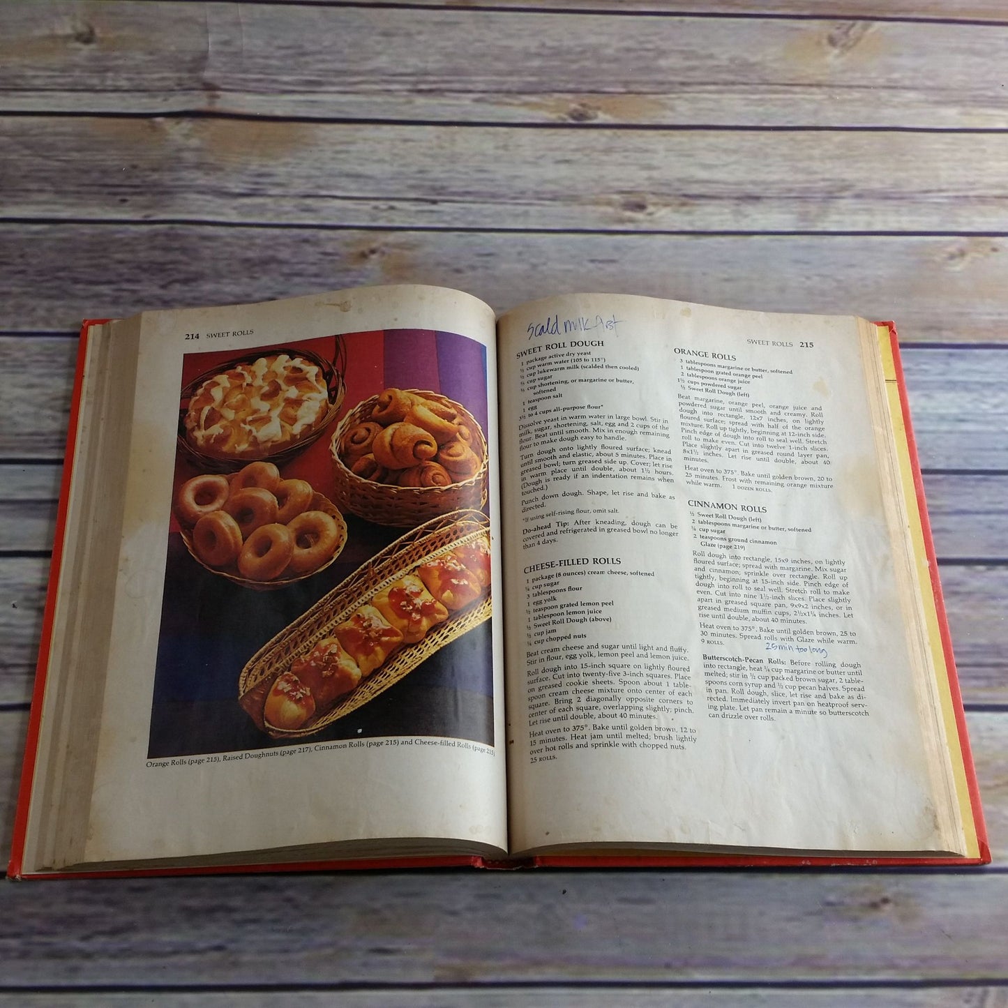 Vintage Cookbook Betty Crocker Recipes Hardcover Cook Book 1982 7th Printing Golden Press General Mills