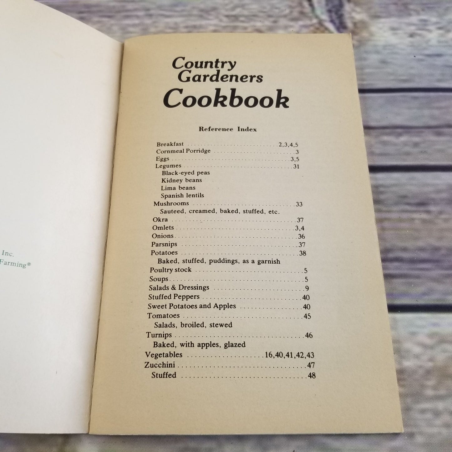 Vintage Cookbook Country Gardeners For the Gardener Who Likes to Cook 1974 Emma Baily Paperback Booklet