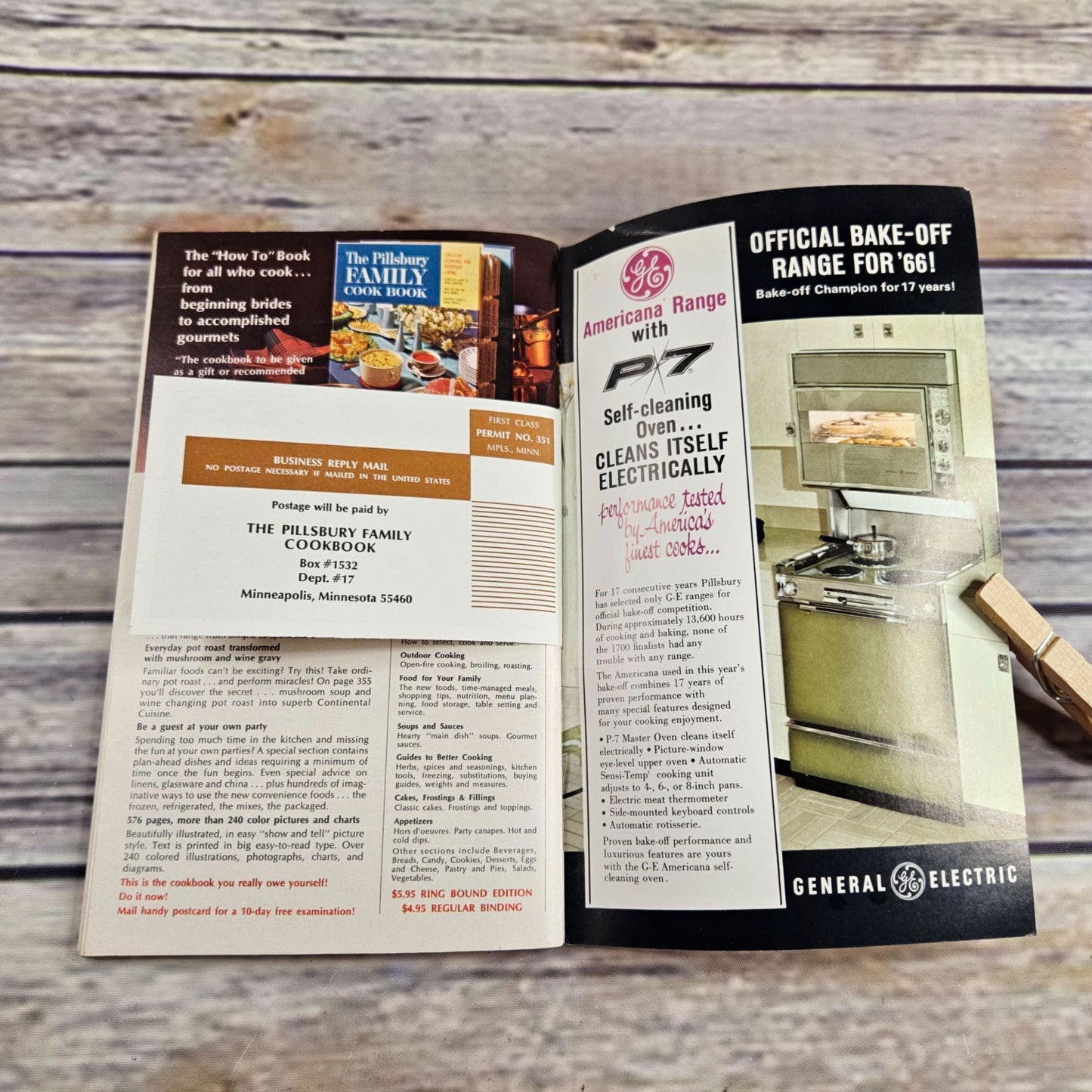 Pillsbury The Busy Lady Bake Off Cookbook 17th Annual Contest 1966 Paperback Booklet Grocery Store Vintage