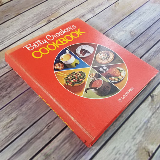 Vintage Cookbook Betty Crocker Red Pie Cover 1970s Printing Recipes Cook Book Hardcover 5 Ring Binder