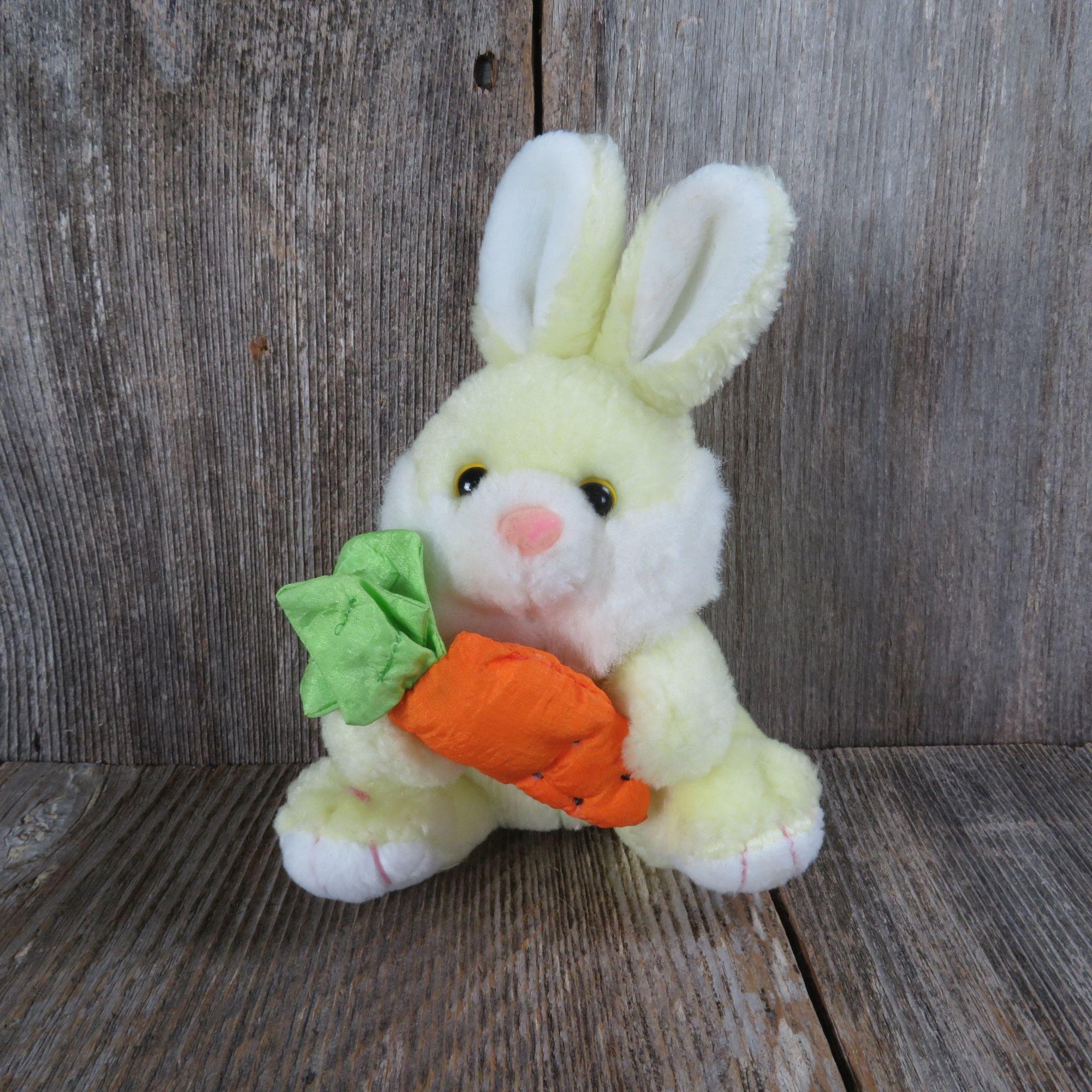 Dog Carrot Toy for Easter -  Israel