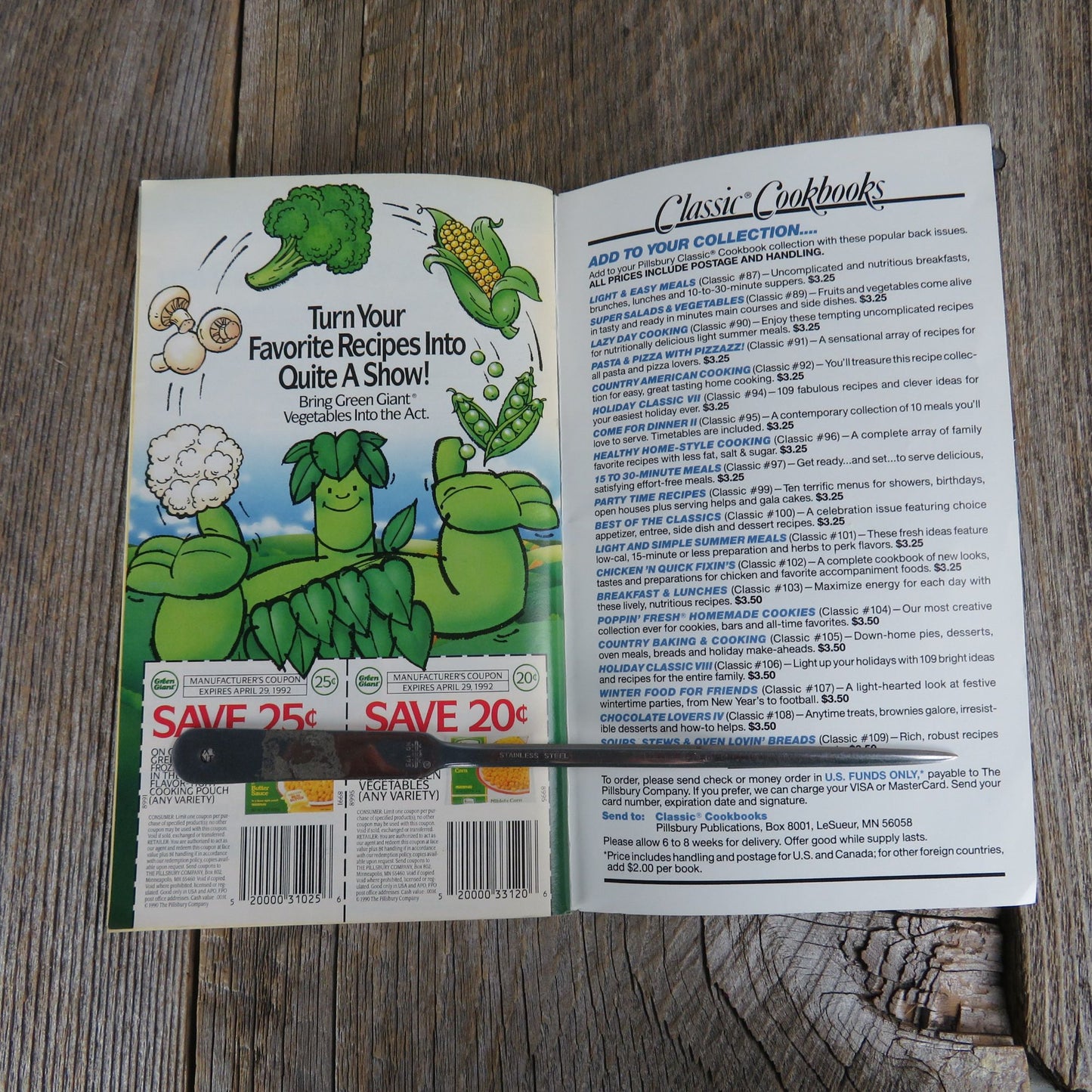 Cook Light Eat Right Cookbook Pillsbury Classic Healthy Recipes Pamphlet Grocery Store Booklet 1990