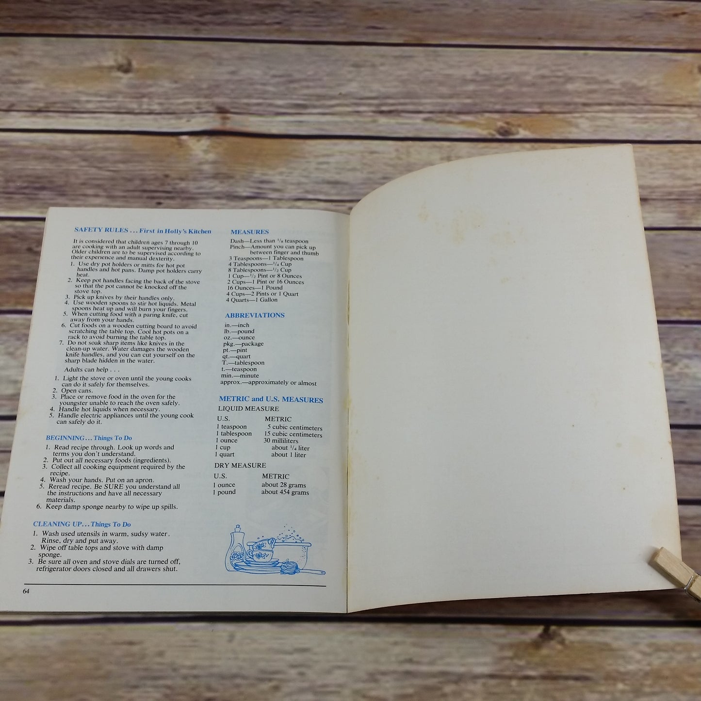 Vintage Cookbook Holly Hobbie Kids Childrens Cook Book Paperback 1979 - At Grandma's Table