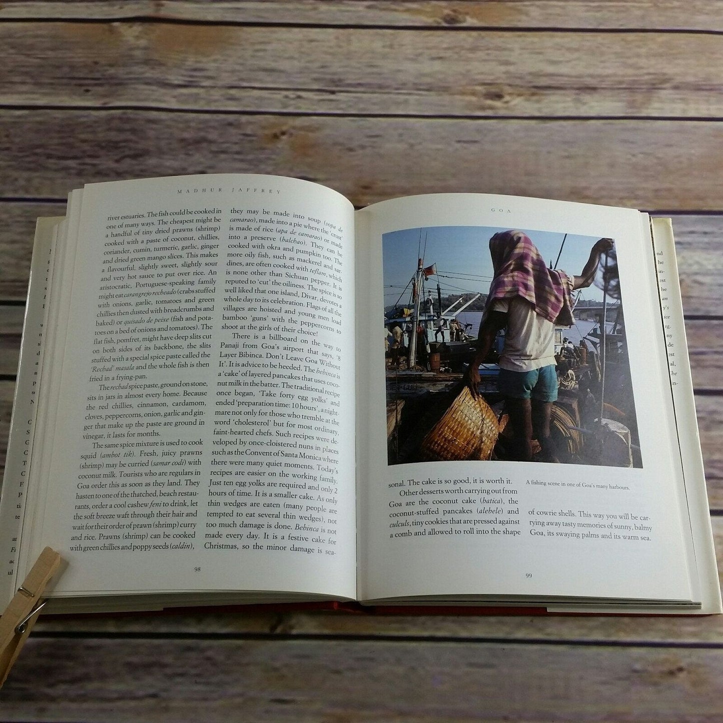 Vtg Indian Cookbook Flavors of India Recipes 1995 Indian Food Recipes Madhur Jeffrey Hardcover with Dust Jacket Classics and New - At Grandma's Table