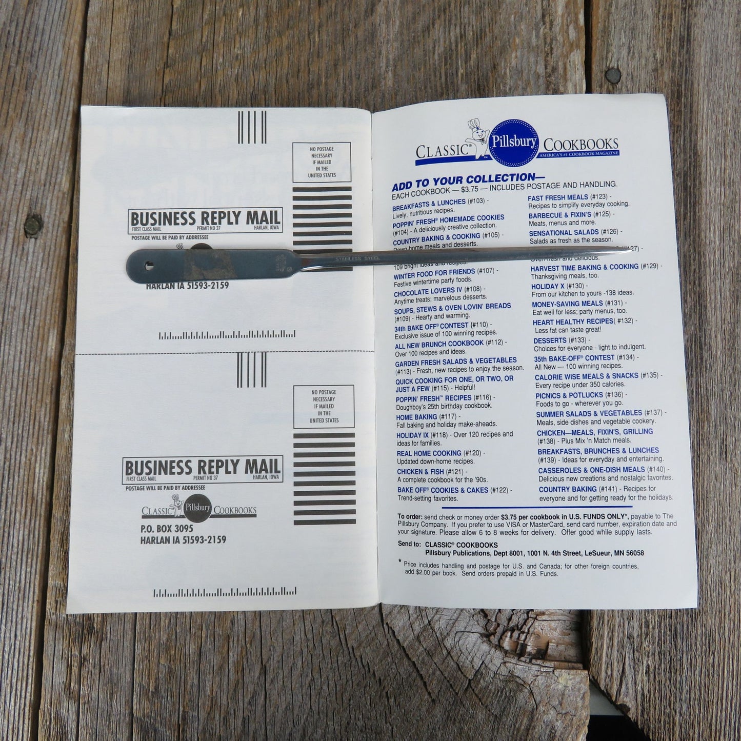 Pillsbury Cooling Salads & Sizzling BBQ Classic Cookbooks Pamphlet Grocery Store Booklet June 1993 Barbeque