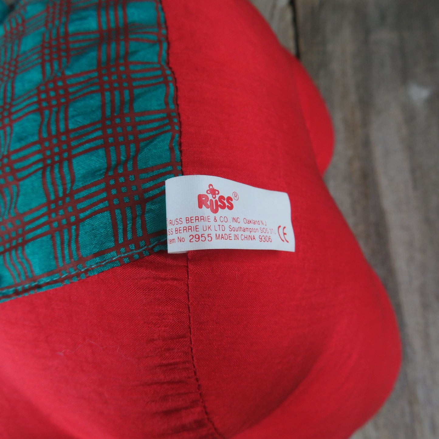 Vintage Santa Claus Plush Slick Nylon Russ Plaid Feet Christmas Stuffed Animal Doll