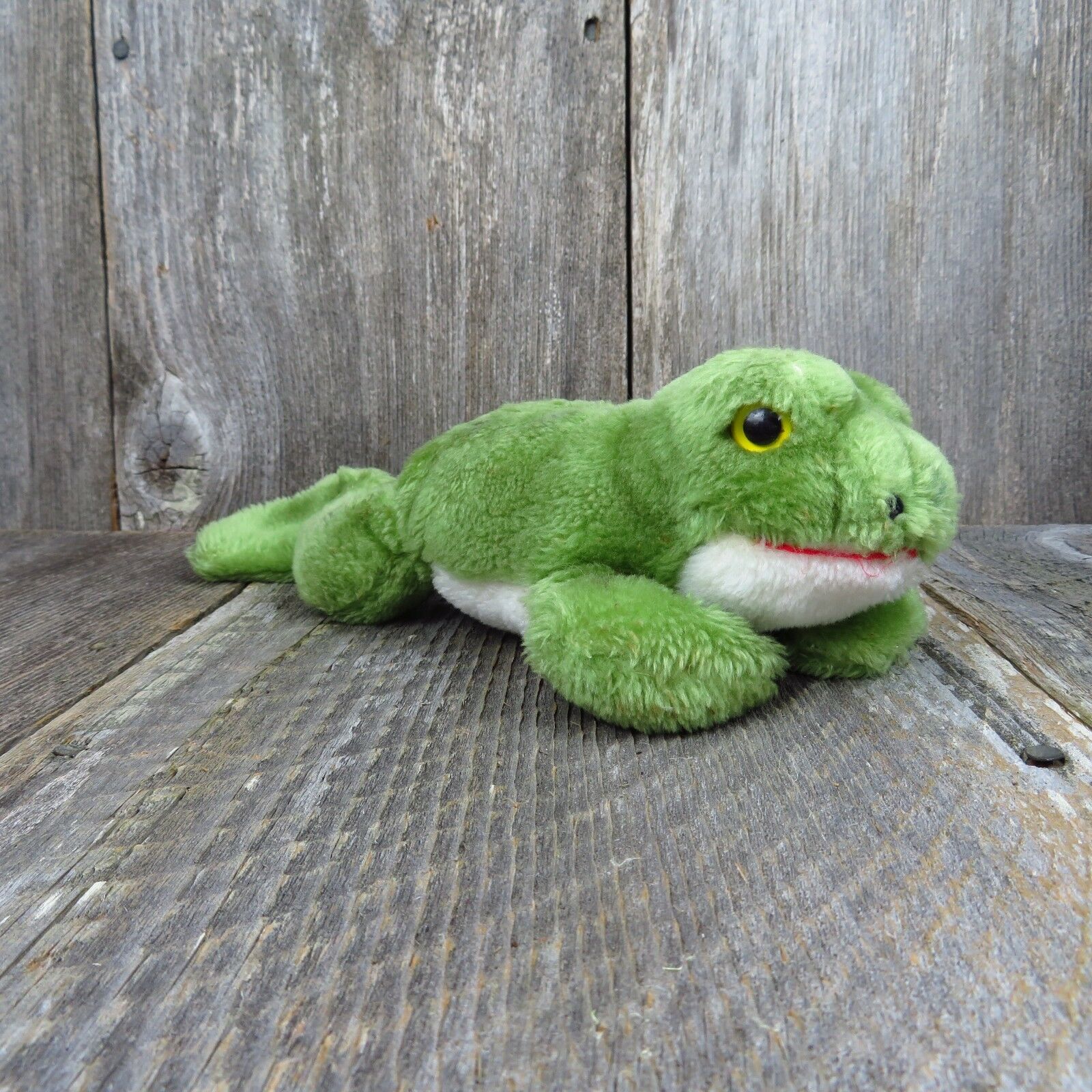 Frog Toad Plush Vintage Dakin Stuffed Animal Toy Doll Nut Filled Green – At  Grandma's Table