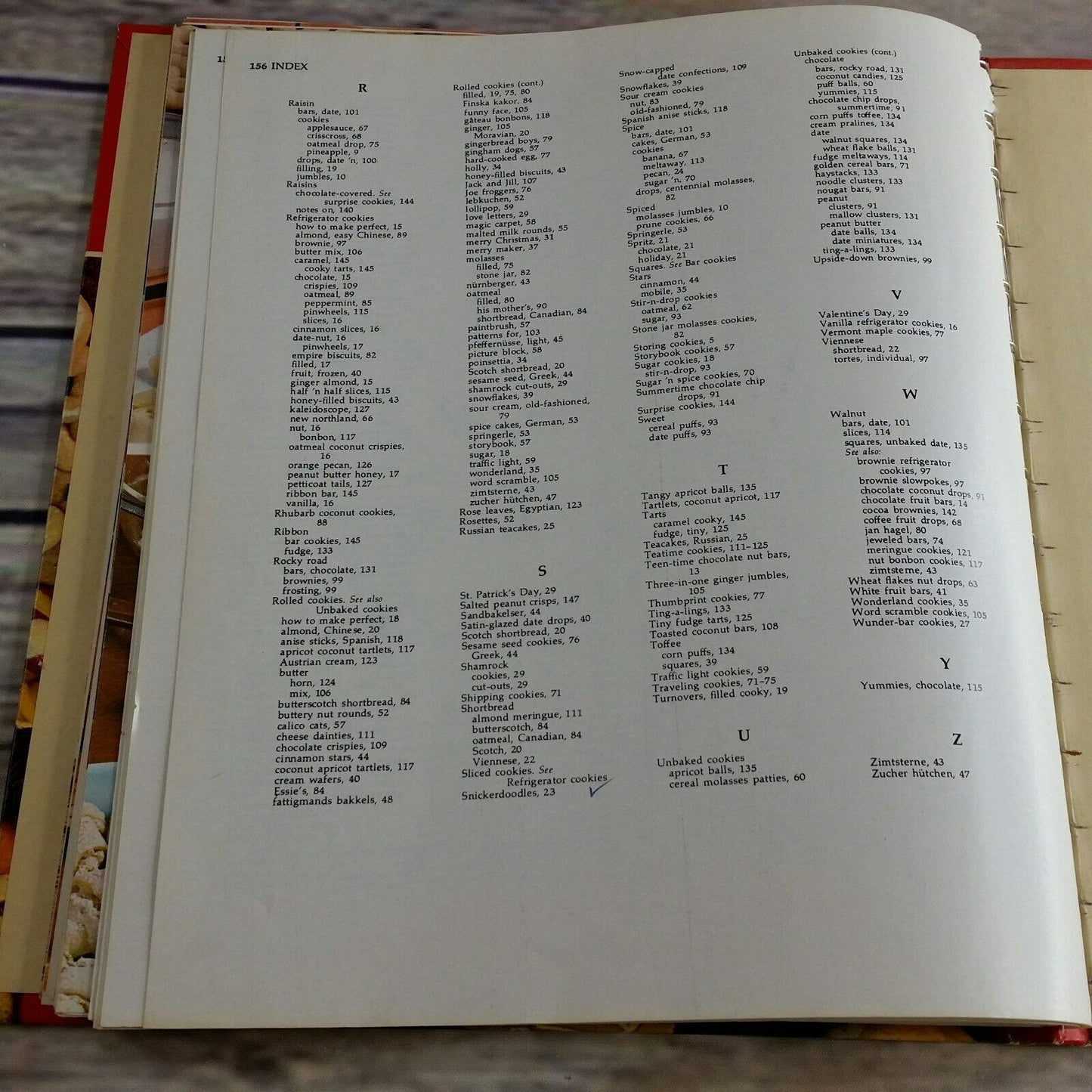 Vintage Cookbook Betty Crocker Cooky Book 1973 Thirteenth Printing Cookie Recipes Golden Press Spiral Bound