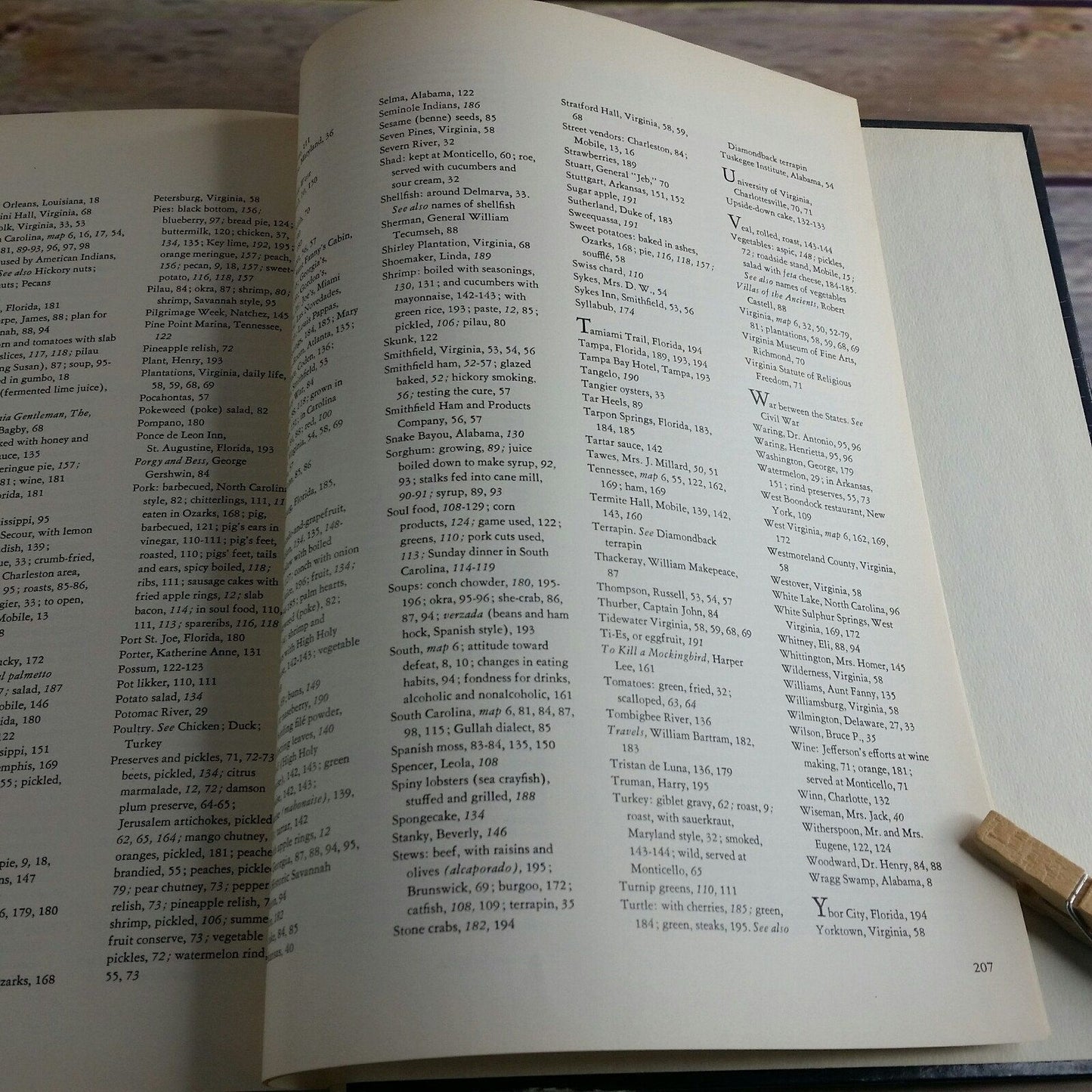 American Cooking Southern Style Time Life Books Foods of the World 1971 Hardcover Recipes History and Information Cookbook