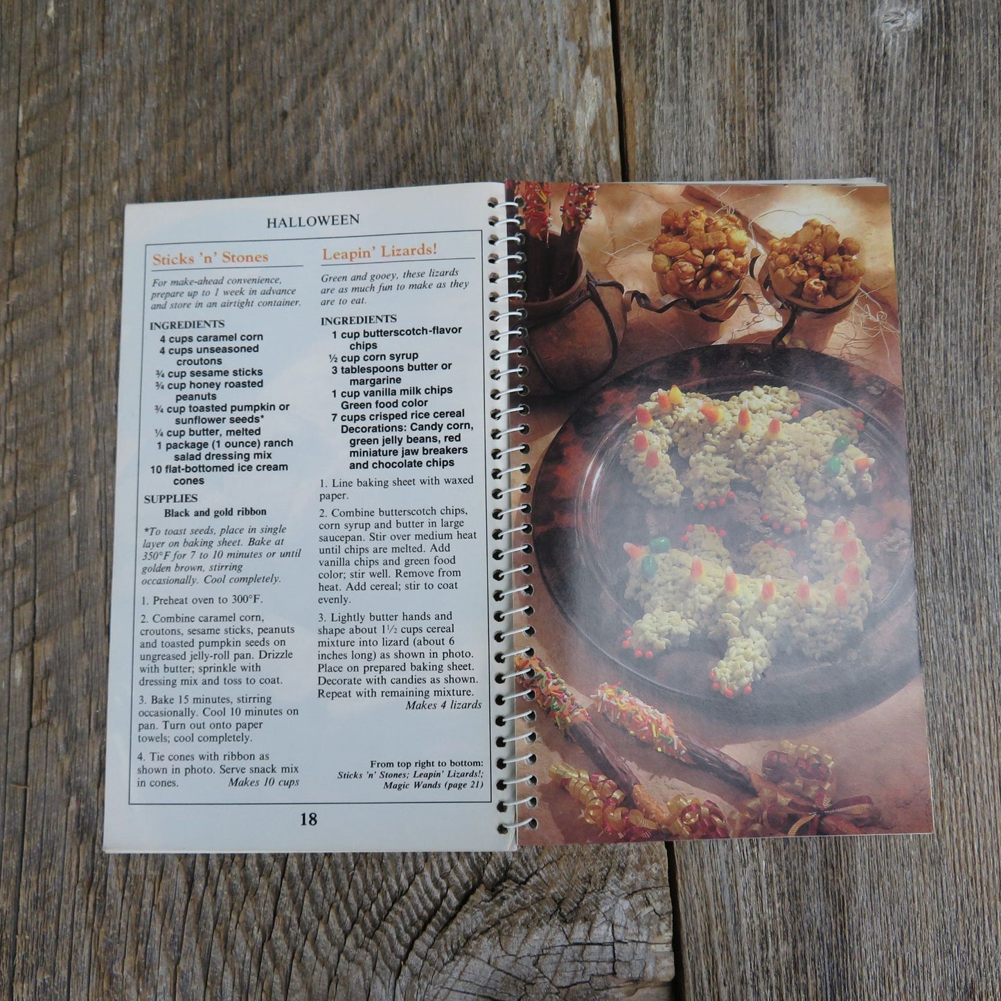 Favorite All Time Recipes Holiday Foods Cookbook Pamphlet 1995 Halloween Thanksgiving Christmas Booklet