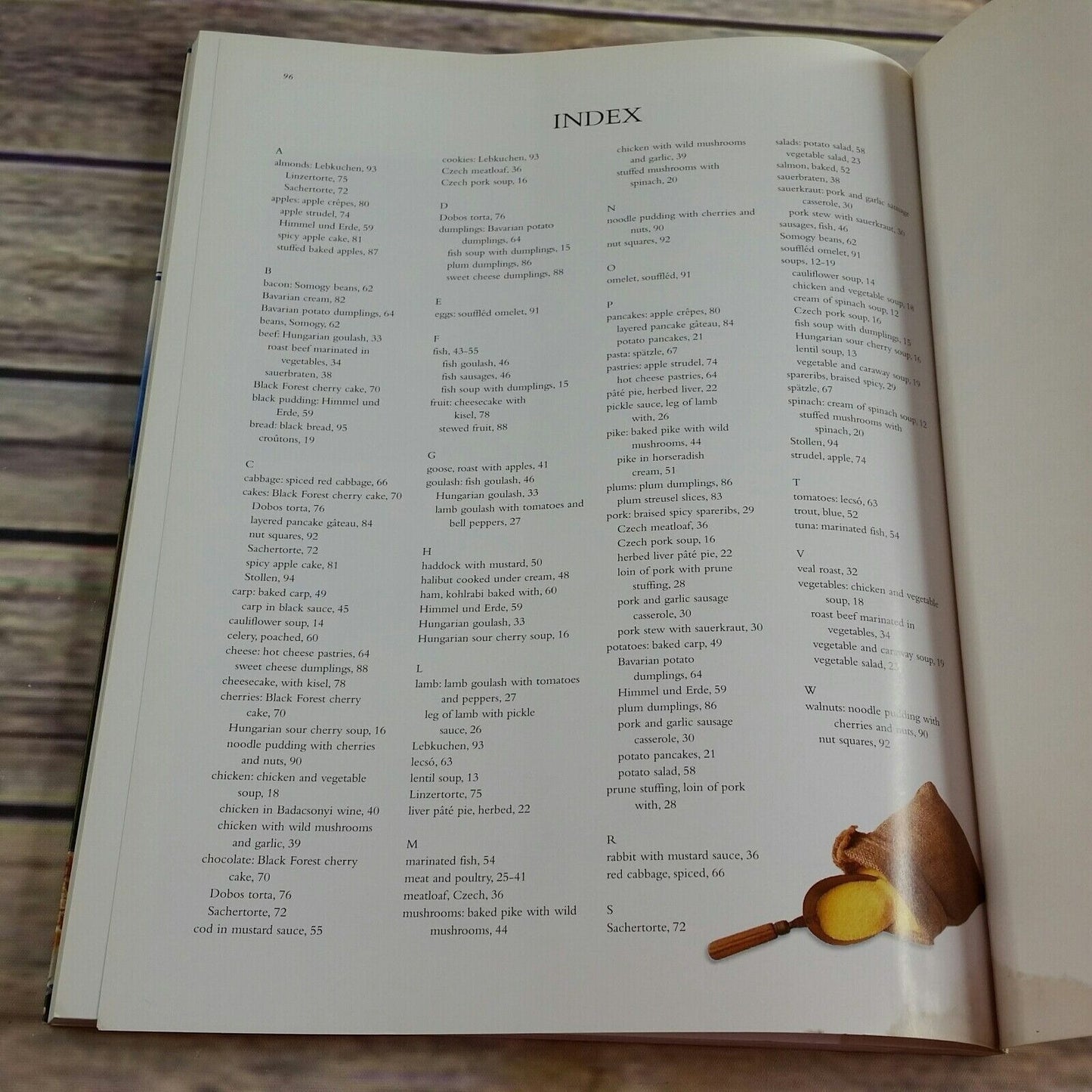 Classic German Cookbook 70 Traditional Recipes 2010 Paperback