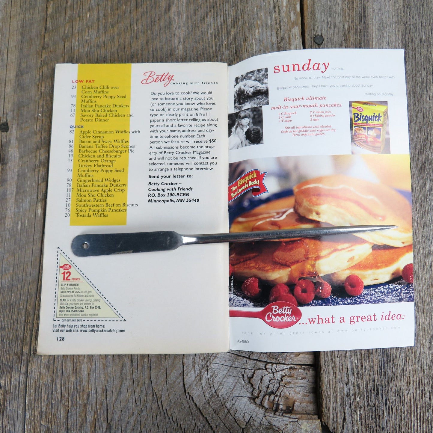 Bisquick Pamphlet Cookbook Make Dinner EAsy Booklet 2000 Paperback Shortcut Suppers Fall Recipes General Mills - At Grandma's Table