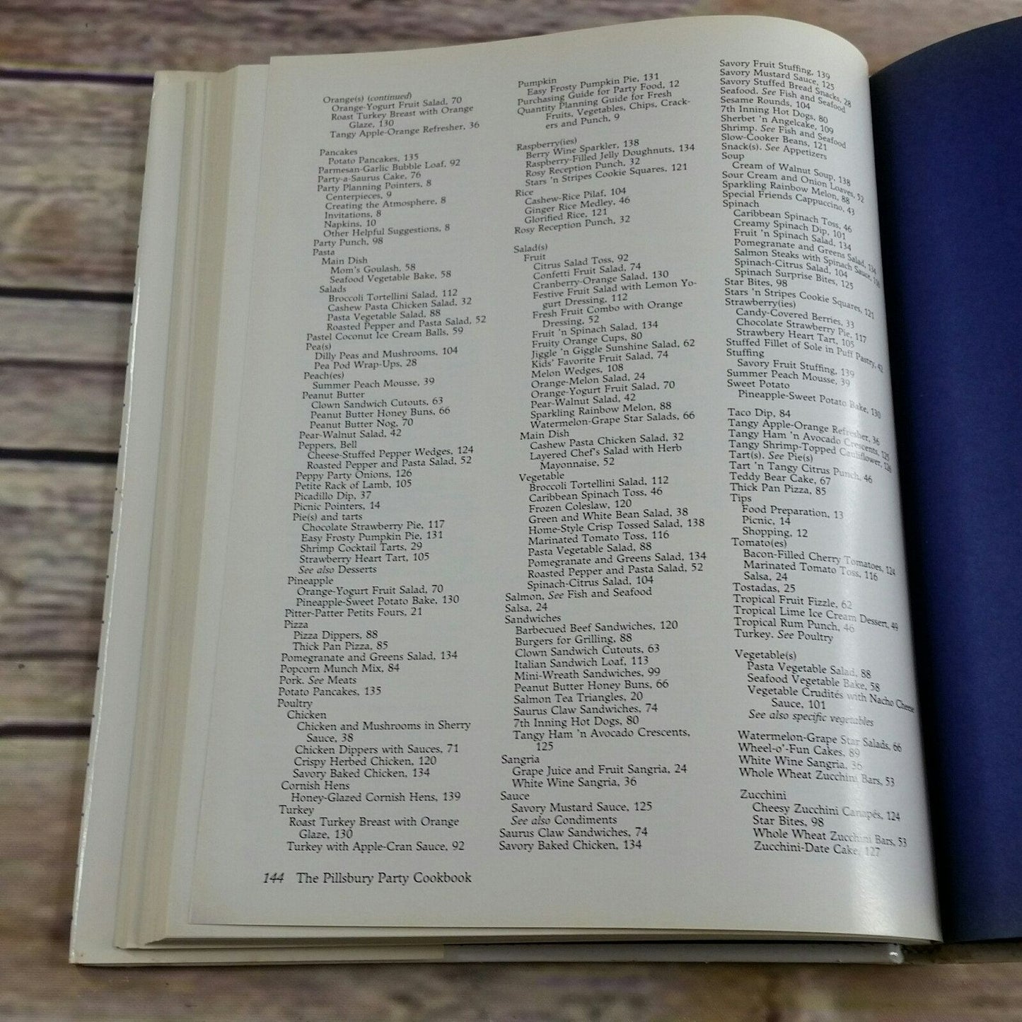 Vintage Cookbook Pillsbury Chocolate Lovers Cookbook Recipes Hardcover 1991 Dessert Breads Coffee Cakes Sauces and More