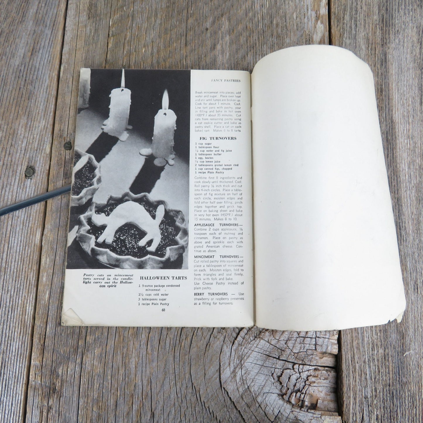 250 Superb Pies and Pastries Cookbook Culinary Arts Institute 1940 Ruth Berolzheimer Tarts Ice cream pies