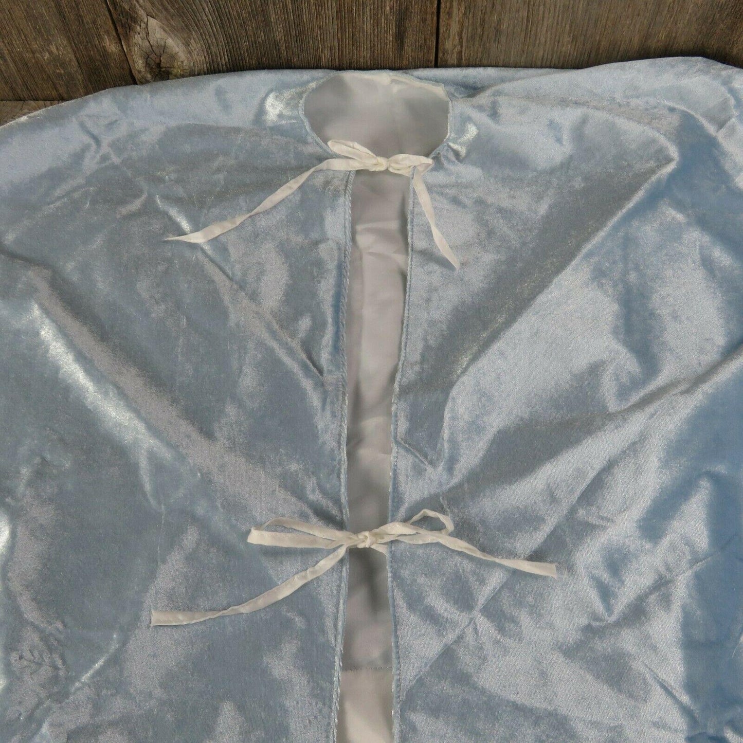 Light Blue White Beaded Christmas Tree Skirt Be Velveteen Fuzzy Trim Silver