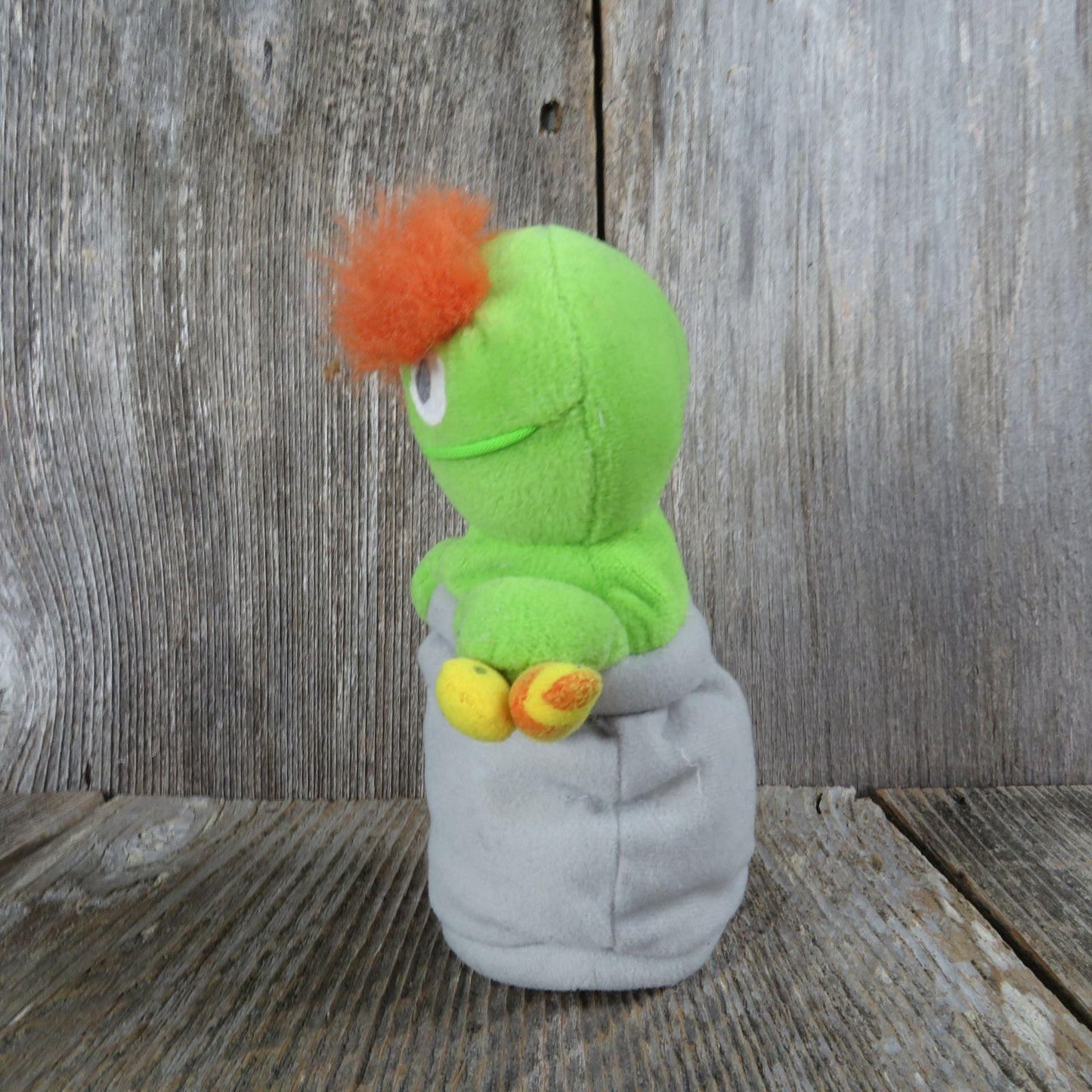 Vintage Oscar The Grouch Sesame Street Bean Bag Trash Can Tyco Plush Stuffed Animal 1997