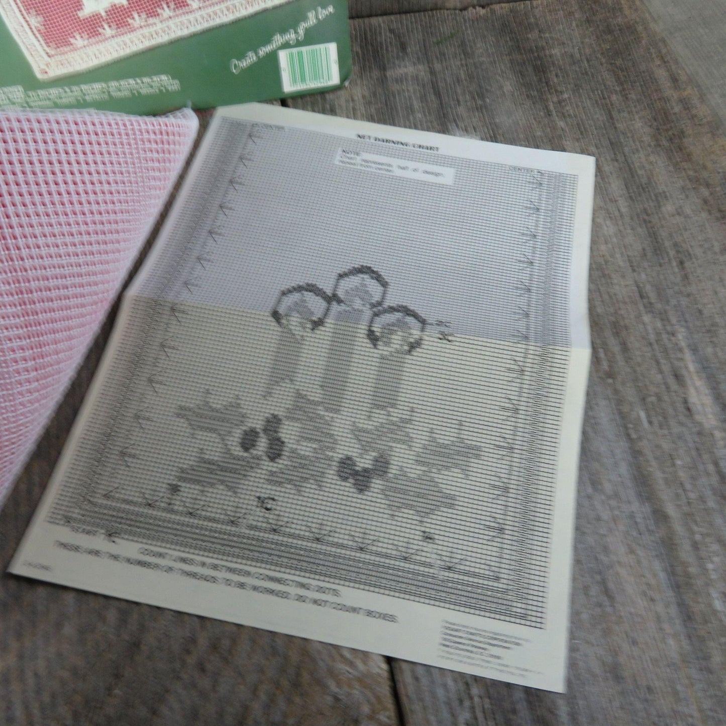 Vintage Christmas Table Runner Lace Net Darning Kit Candles Vogart Crafts 2948 Filet Lace Embroidery Craft Kit White Red