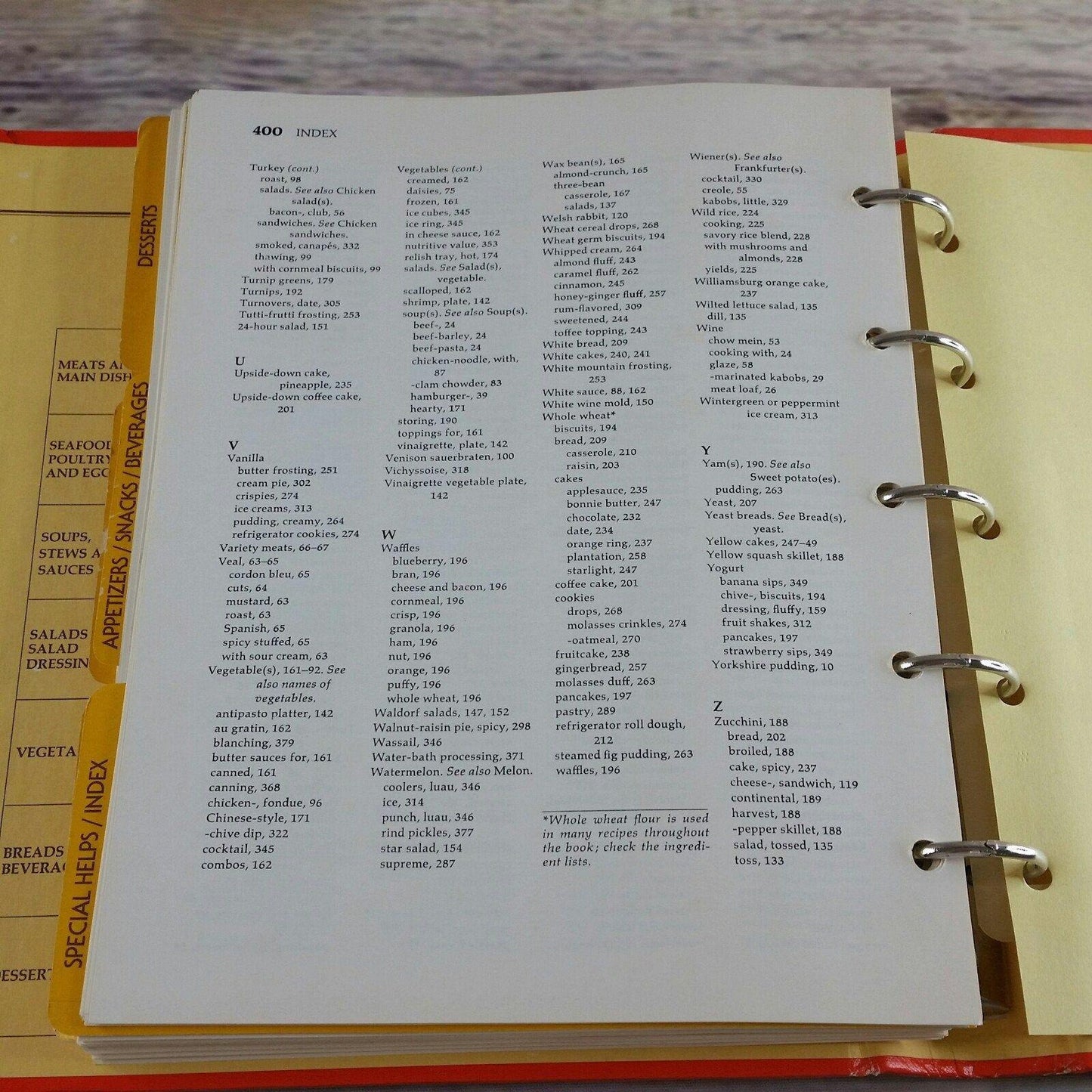 Vintage Cookbook Betty Crocker Recipes 1969 5 Ring Binder Cook Book Golden Press