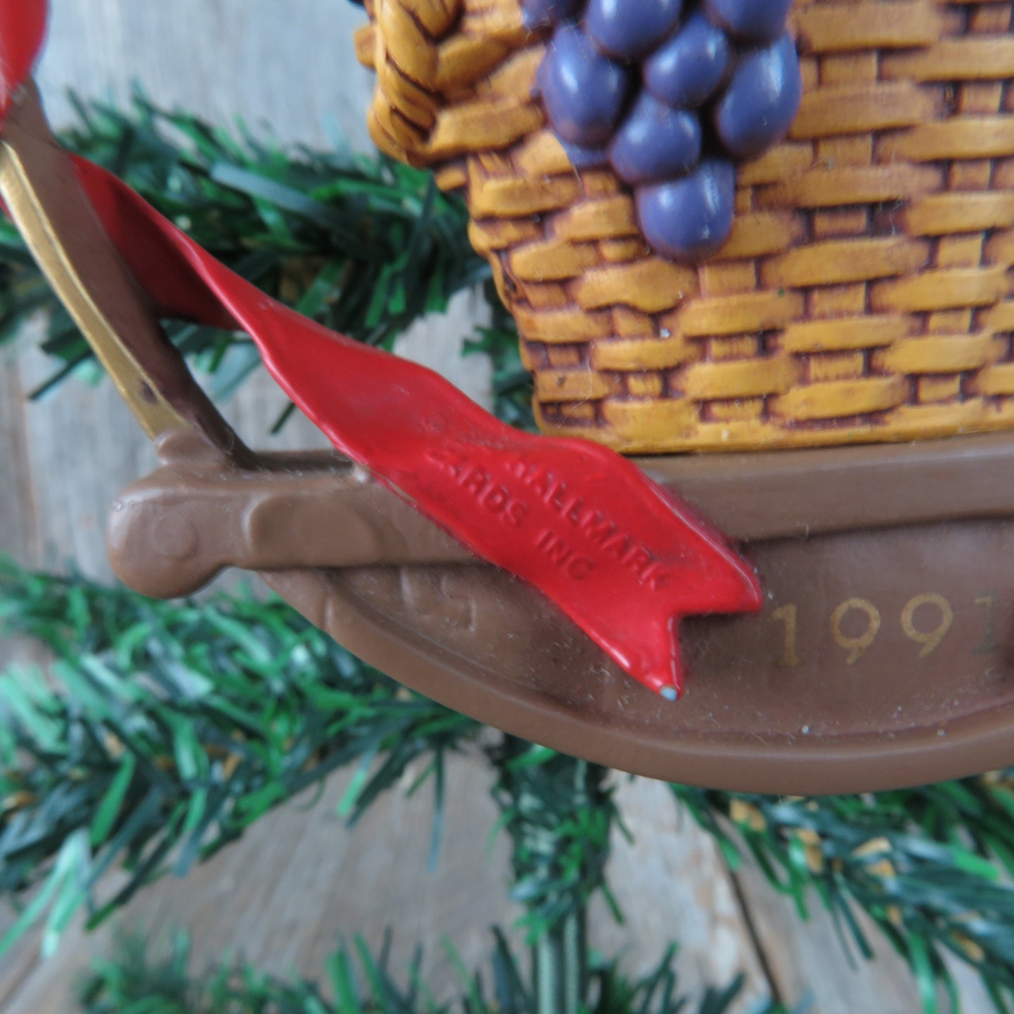 Vintage Welcome Fruit Basket Wreath Ornament Hallmark Plastic 1991 Christmas Welcome