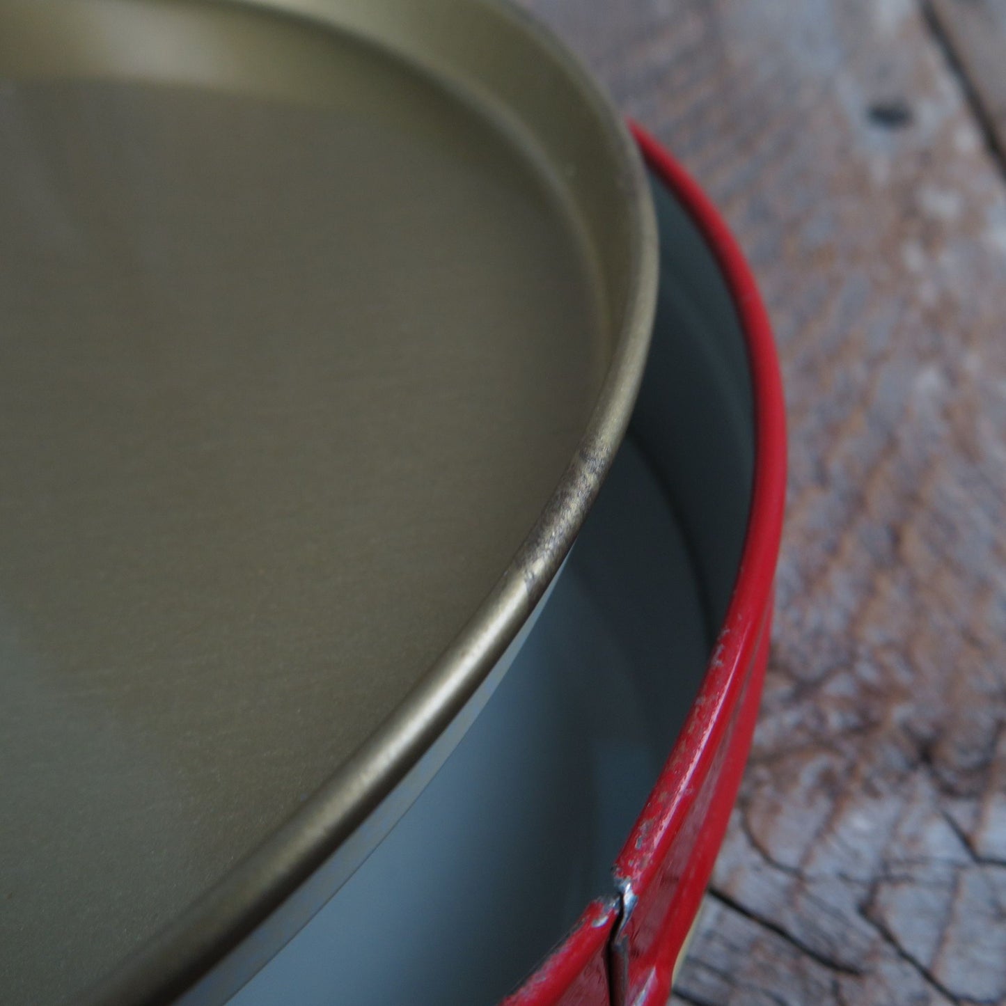 Garfield Christmas Cookie Tin Ho HO HO Holiday Metal Can Vintage Jim Davis