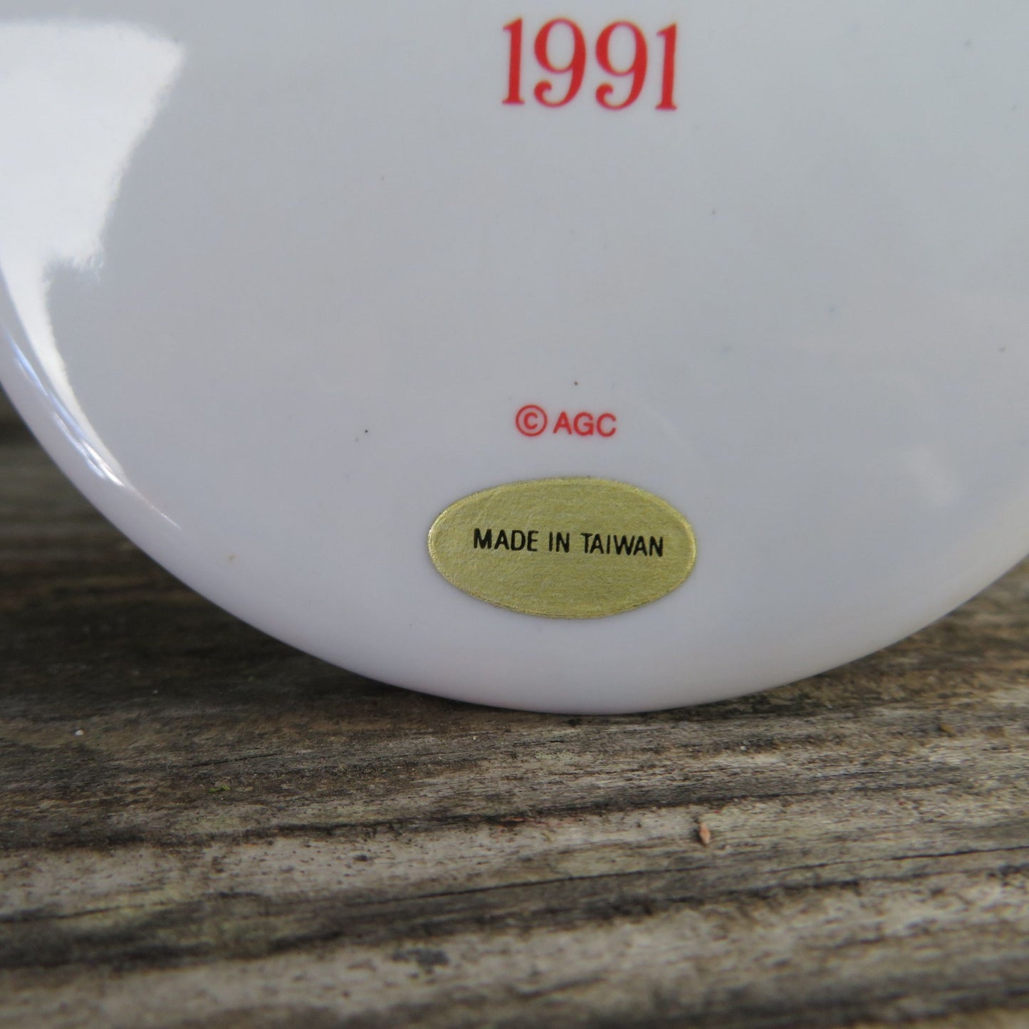 Wonderful Mom Porcelain Ornament Flat Wreath Ceramic American Greetings 1990