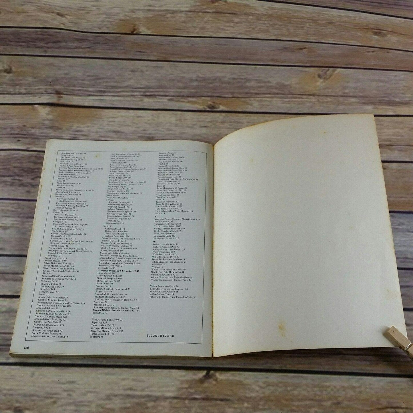 Vintage Seafood Cookbook Fish and Shellfish Seafood Recipes Charlotte Walker HPBooks Paperback 1984