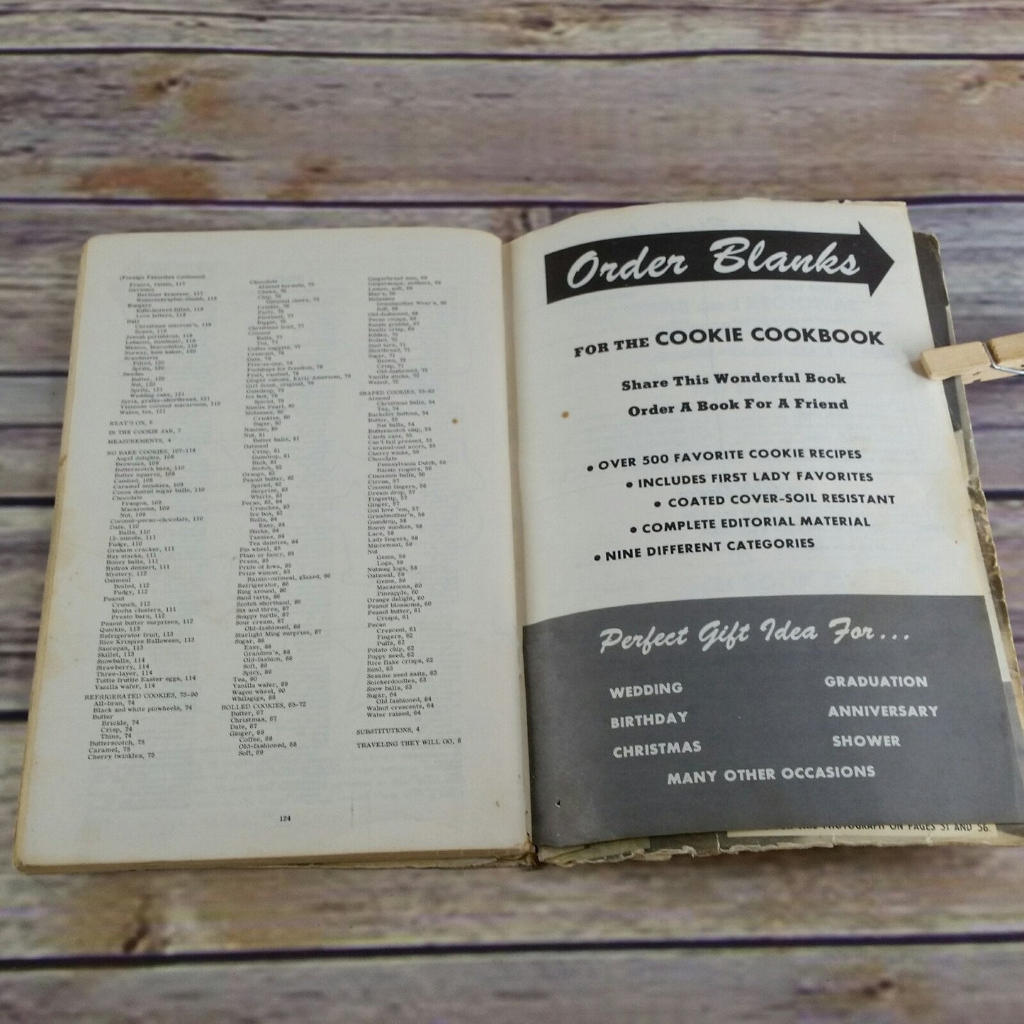 Vintage Cookie Cookbook 1965 Over 500 Cookie Recipes Favorite Recipes Press Paperback Cookies - At Grandma's Table