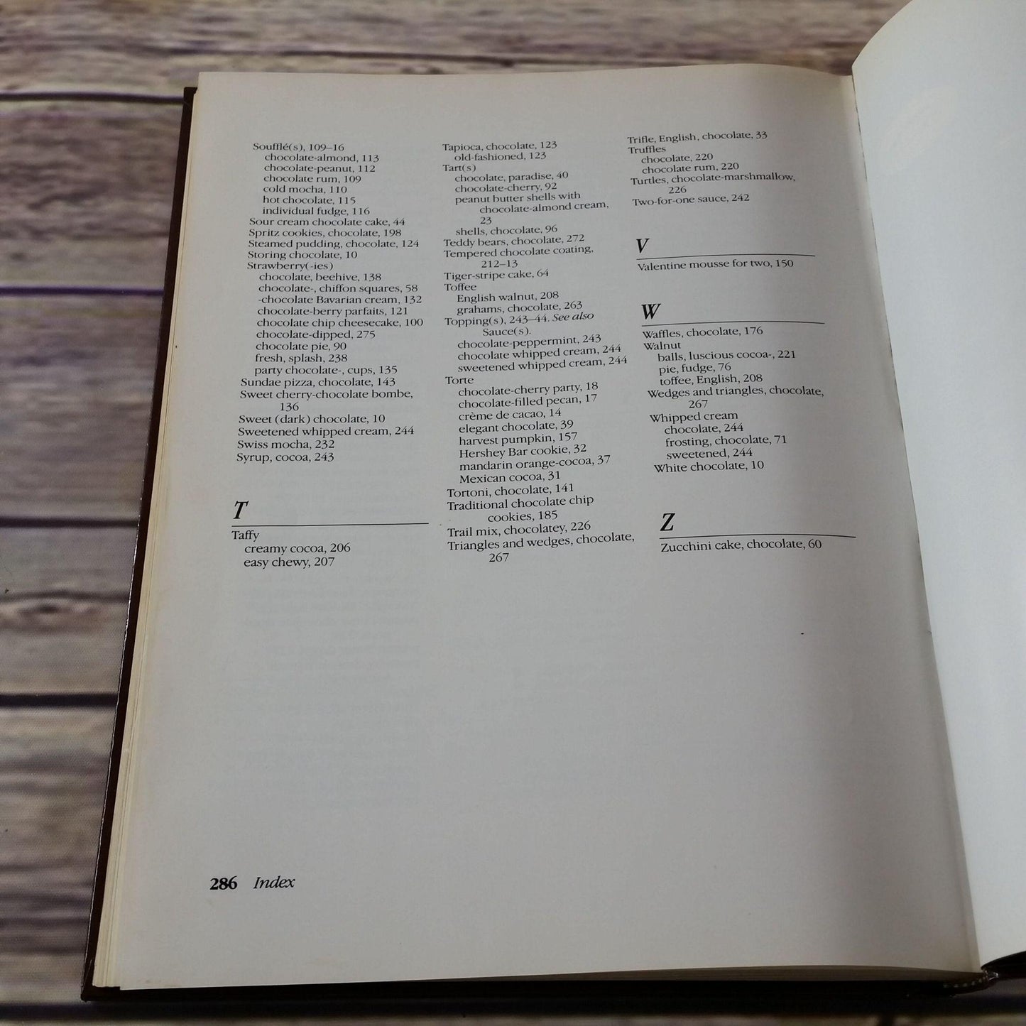 Vintage Cookbook Hersheys Chocolate Treasury Cocoa Cookbook Recipes 1984 Classic Recipes Favorite Brand Recipes - At Grandma's Table