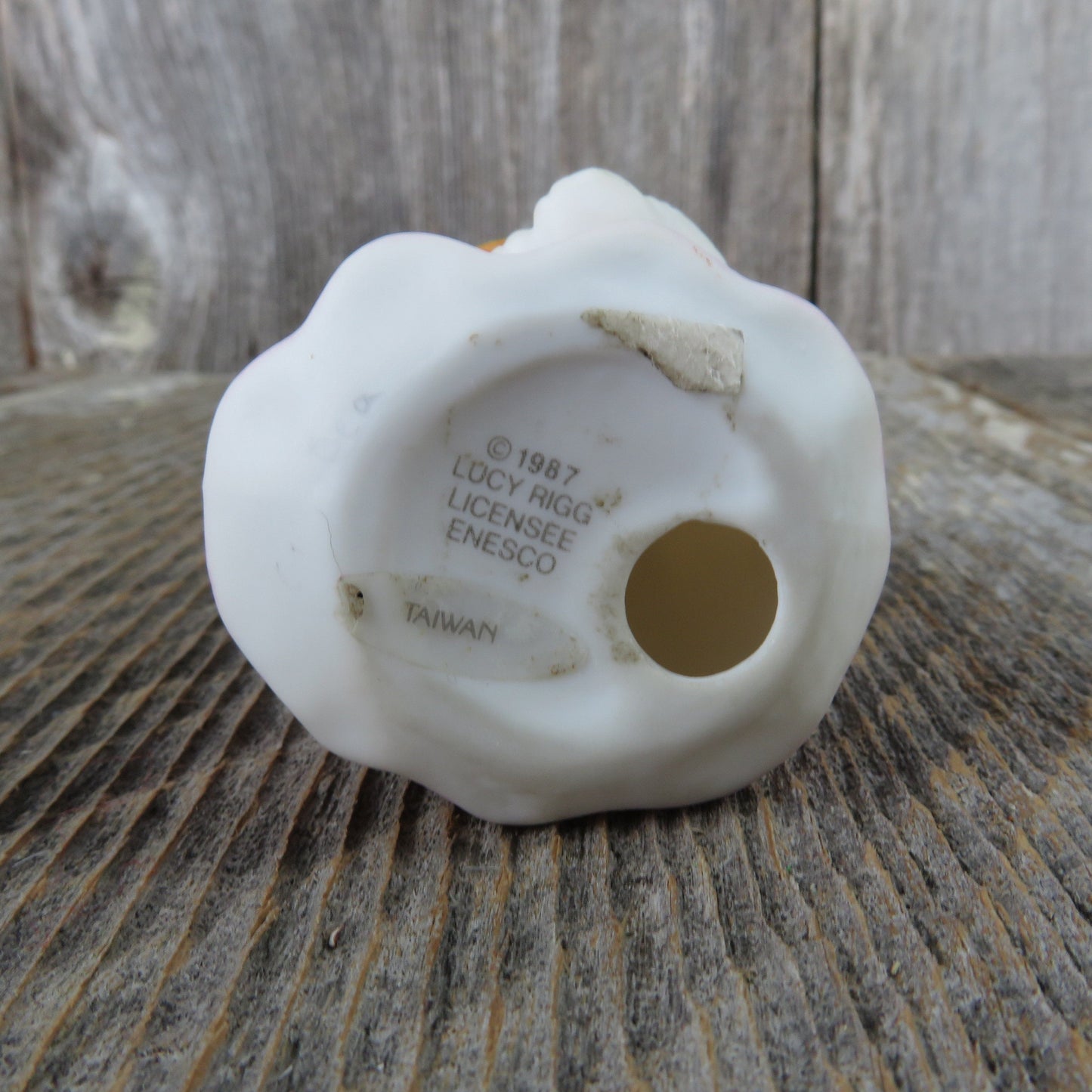 Bear in Big Hat Holding A Bunny Figurine Girl Easter Dress Lucy Rigg Enesco Vintage 1987 Taiwan