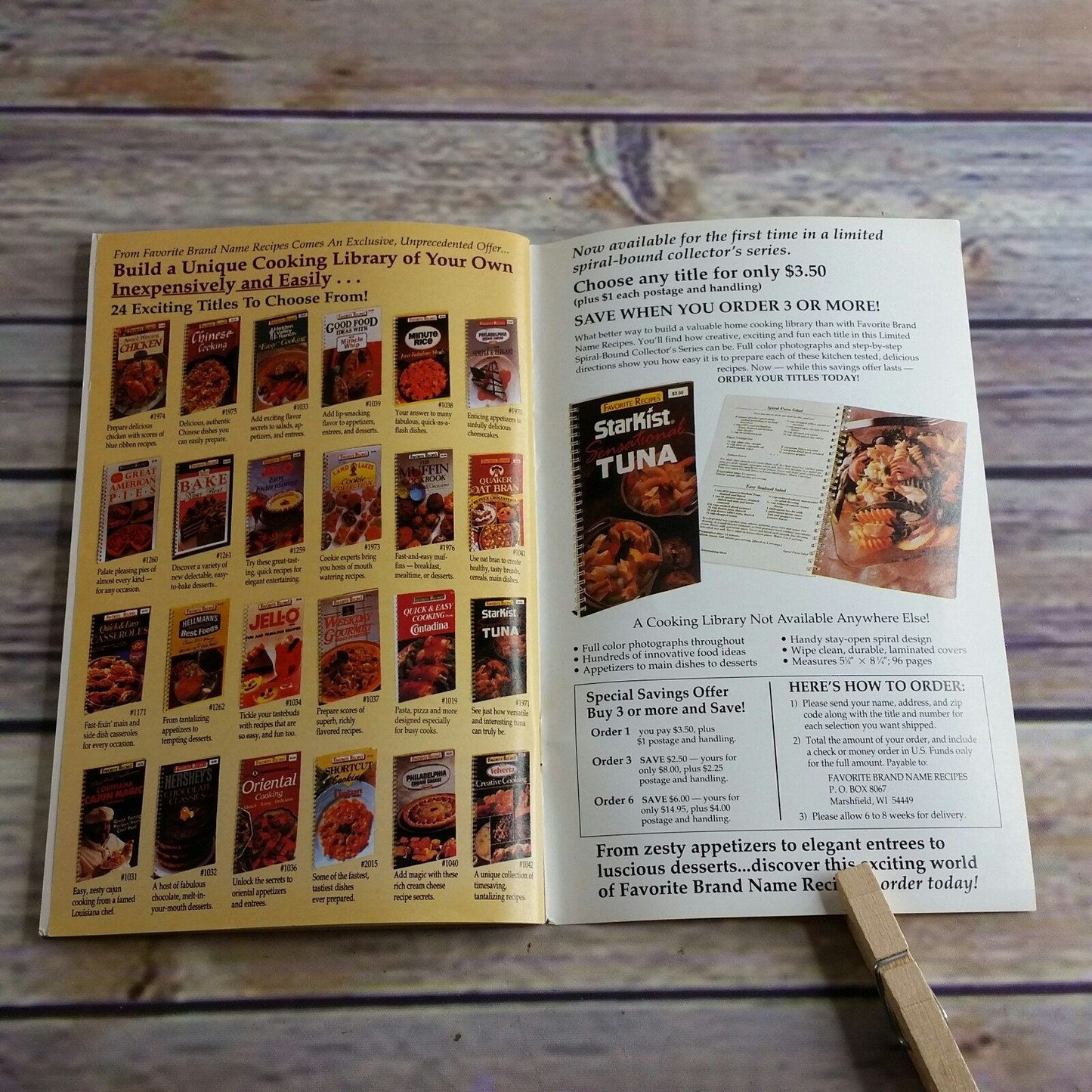 Vtg Cookbook Lite Delight Paperback Booklet Pamphlet 1992 Grocery Store Magazine Favorite Brand Name Recipes Dole Philadelphia Borden Crisco