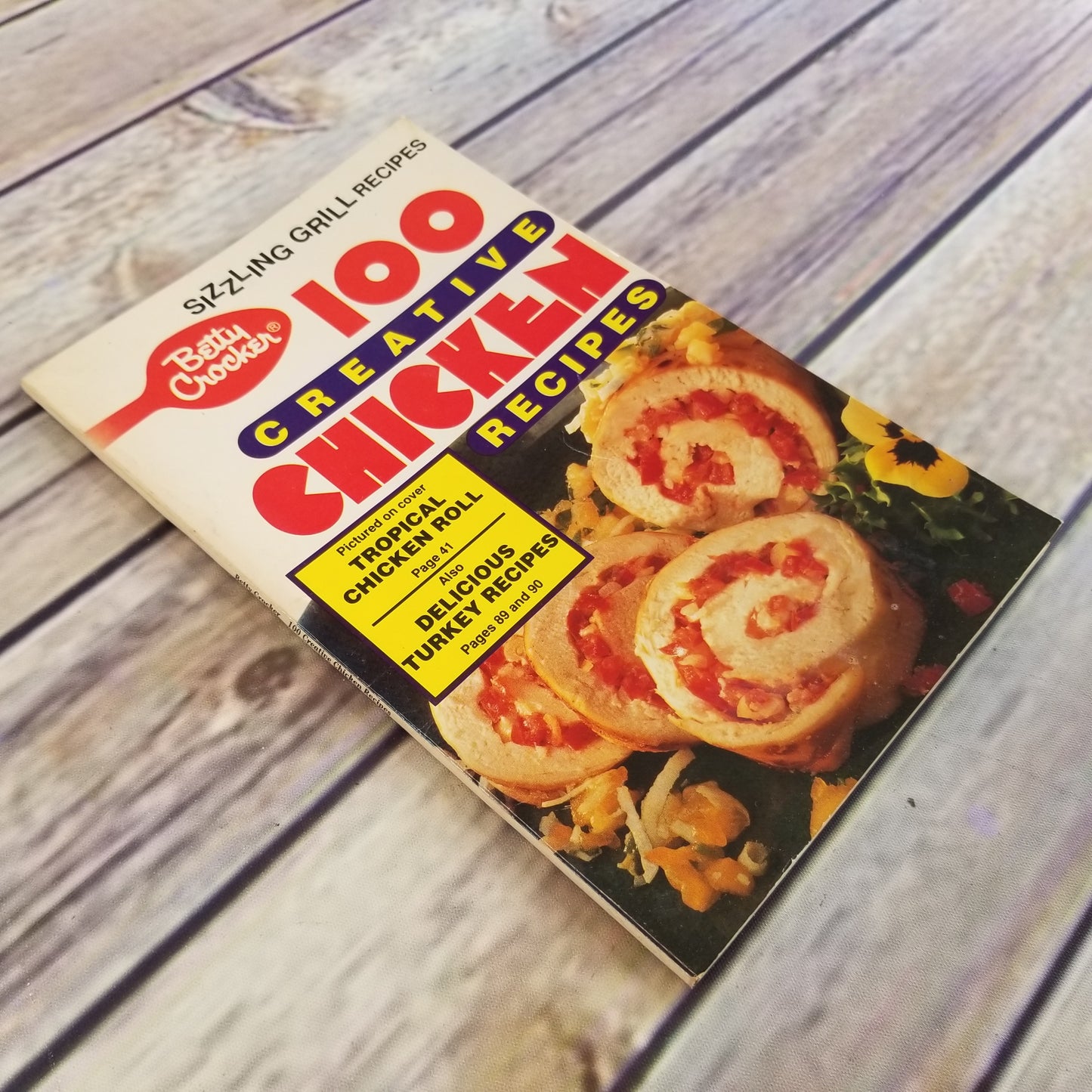 Betty Crocker's 101 Creative Chicken Recipes Cookbook Pamphlet Booklet General Mills Grocery Store Magazine