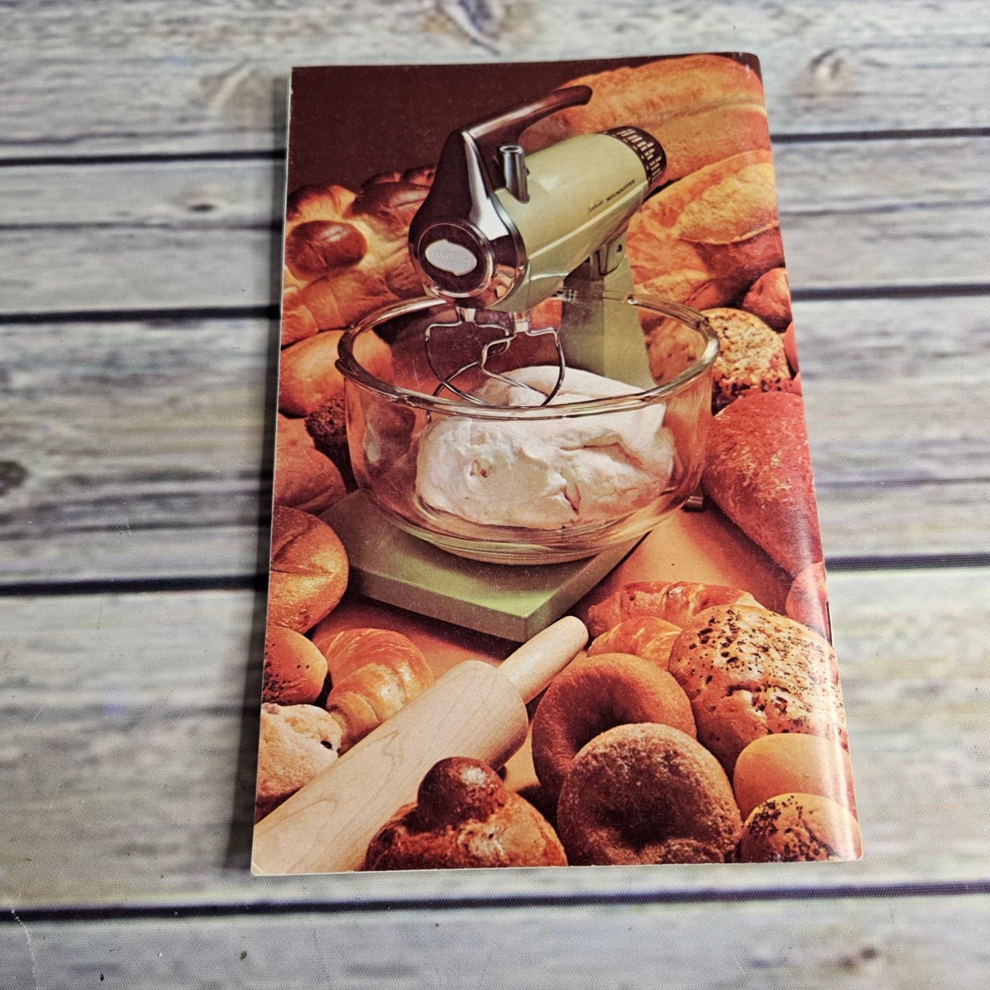 Vintage Sunbeam Deluxe Mixmaster Mixer Recipes and Instructions Manual 1970s Paperback Booklet Cookbook