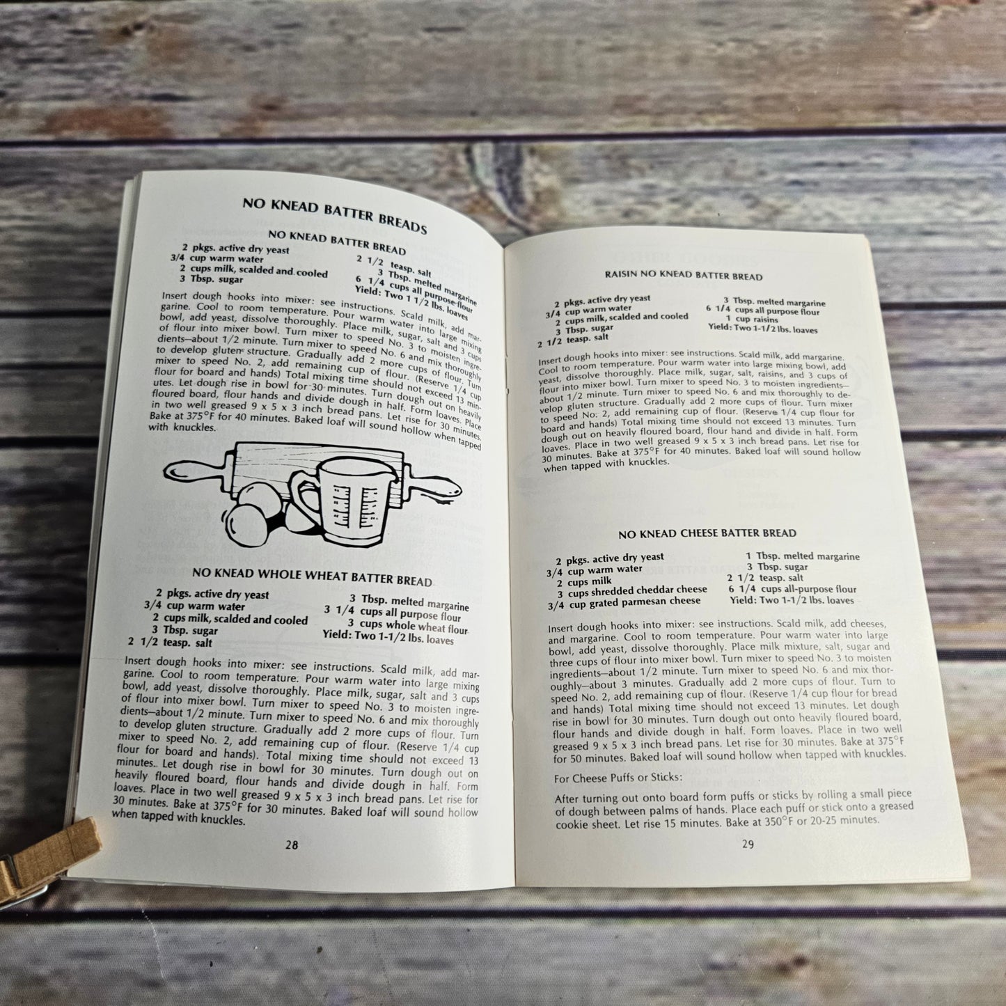 Vintage Sunbeam Deluxe Mixmaster Mixer Recipes and Instructions Manual 1970s Paperback Booklet Cookbook