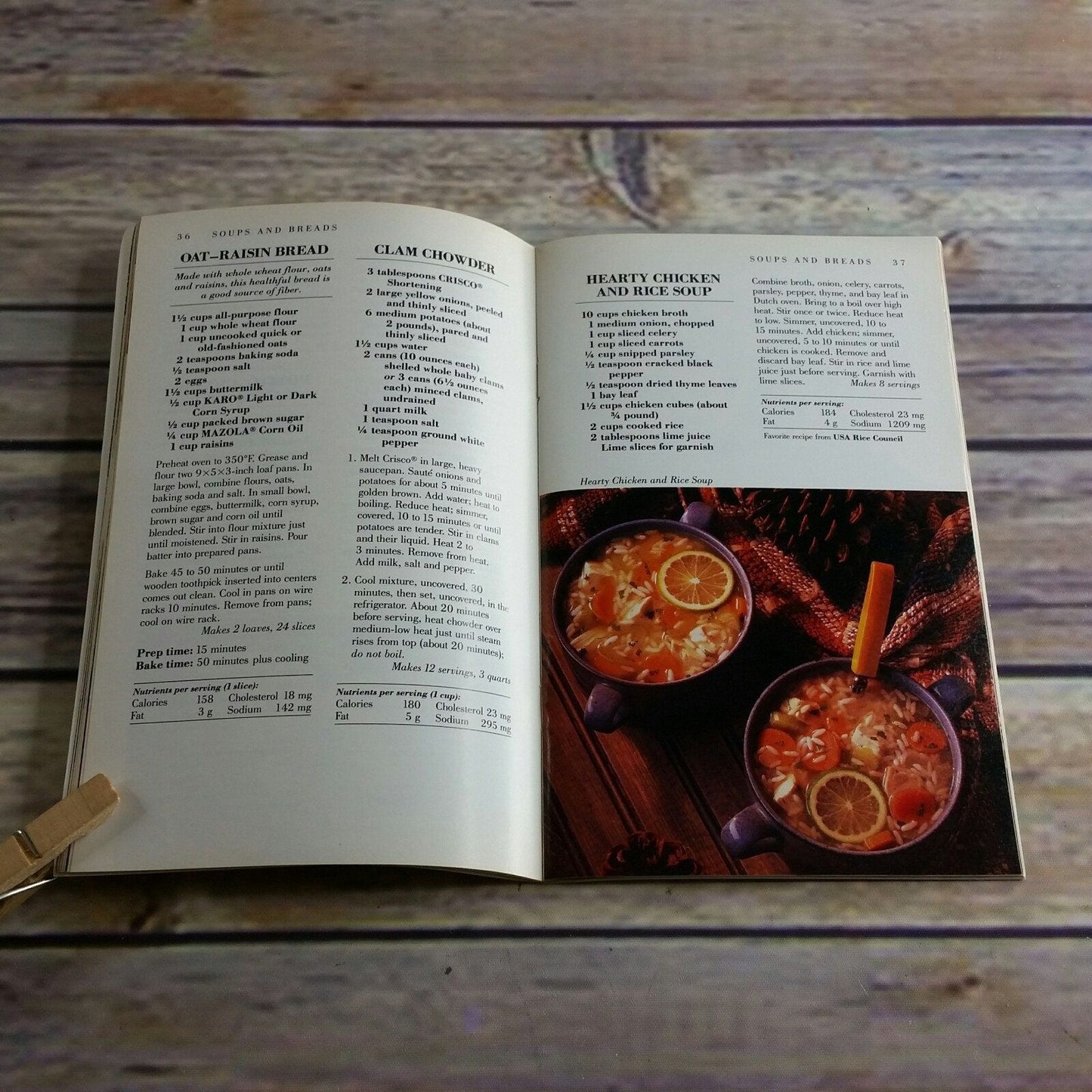 Vtg Cookbook Lite Delight Paperback Booklet Pamphlet 1992 Grocery Store Magazine Favorite Brand Name Recipes Dole Philadelphia Borden Crisco