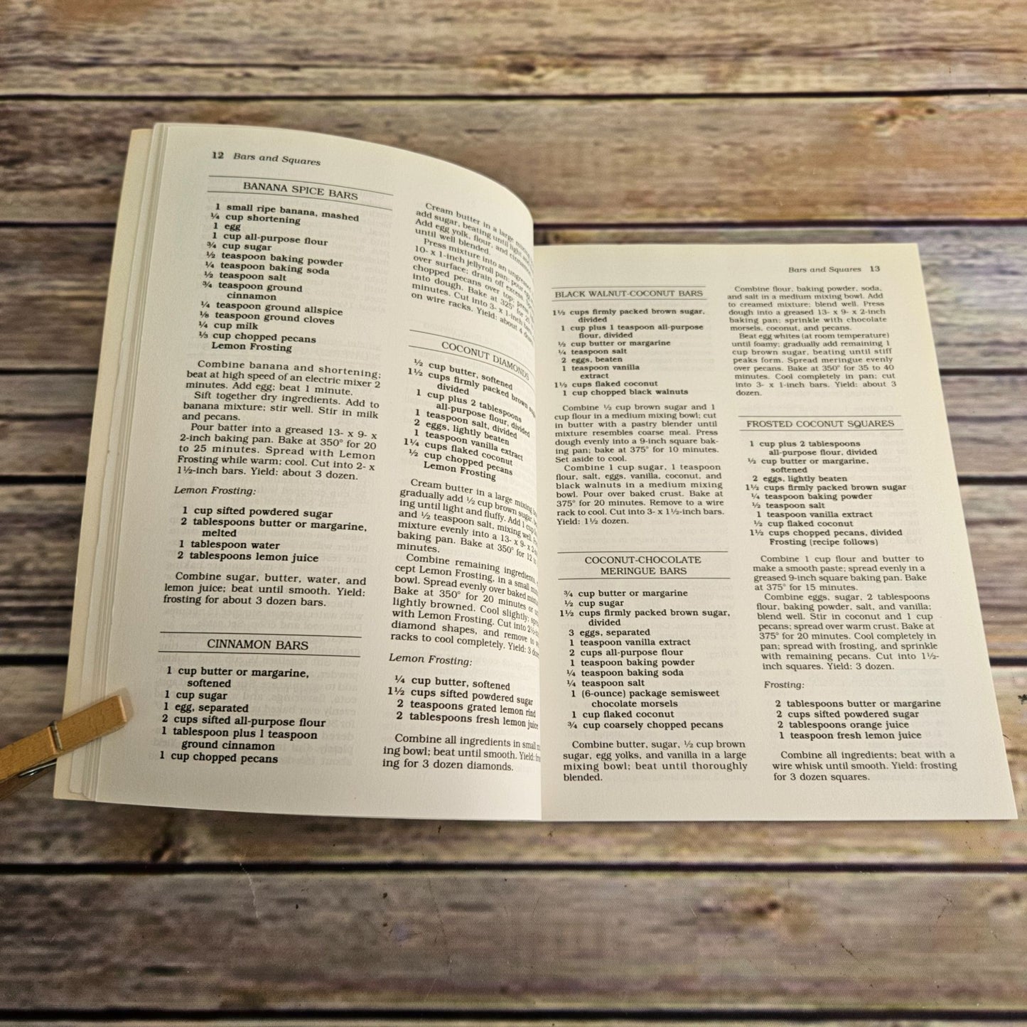 Vintage Cookbook Christmas Cookies Recipes Cookie Cook Book 2000 Oxmoor House Adapted Southern Living Recipes Paperback