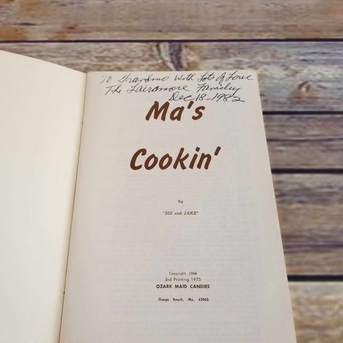 Vintage Cookbook Ma's Cookin' Mountain Recipes Customs Sayings Superstitions 1975 Paperback Booklet