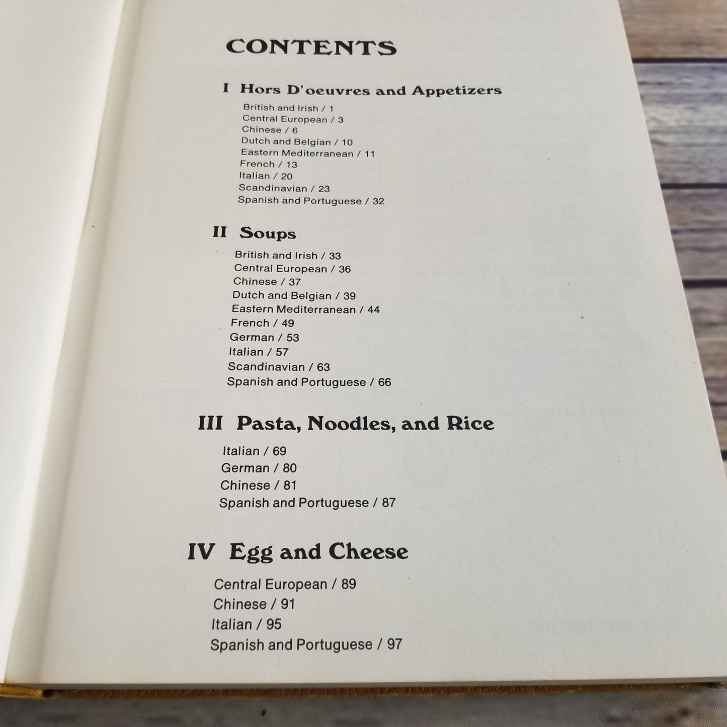 Vintage Cookbook Drakes International Recipes 1974 Hardcover 1000 International Recipes NO Dust Jacket