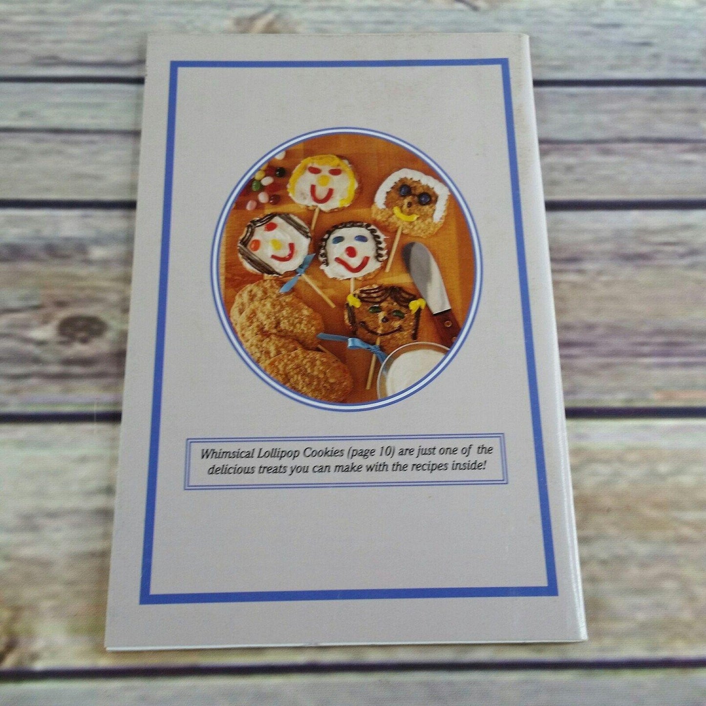 Vintage Cookbook Country Cookies Booklet Nancy Mack 1993 Reiman Pub Cookie Recipes Booklet Family Favorites Brownies Bars Holiday Quick