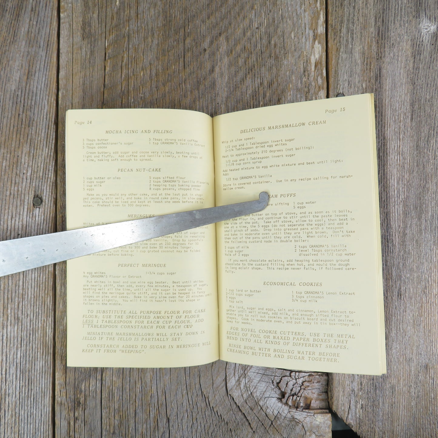 Vintage Grandma's Choice Extract Cookbook Flavco Favorite Old Fashioned Recipes Pamplet Paperback