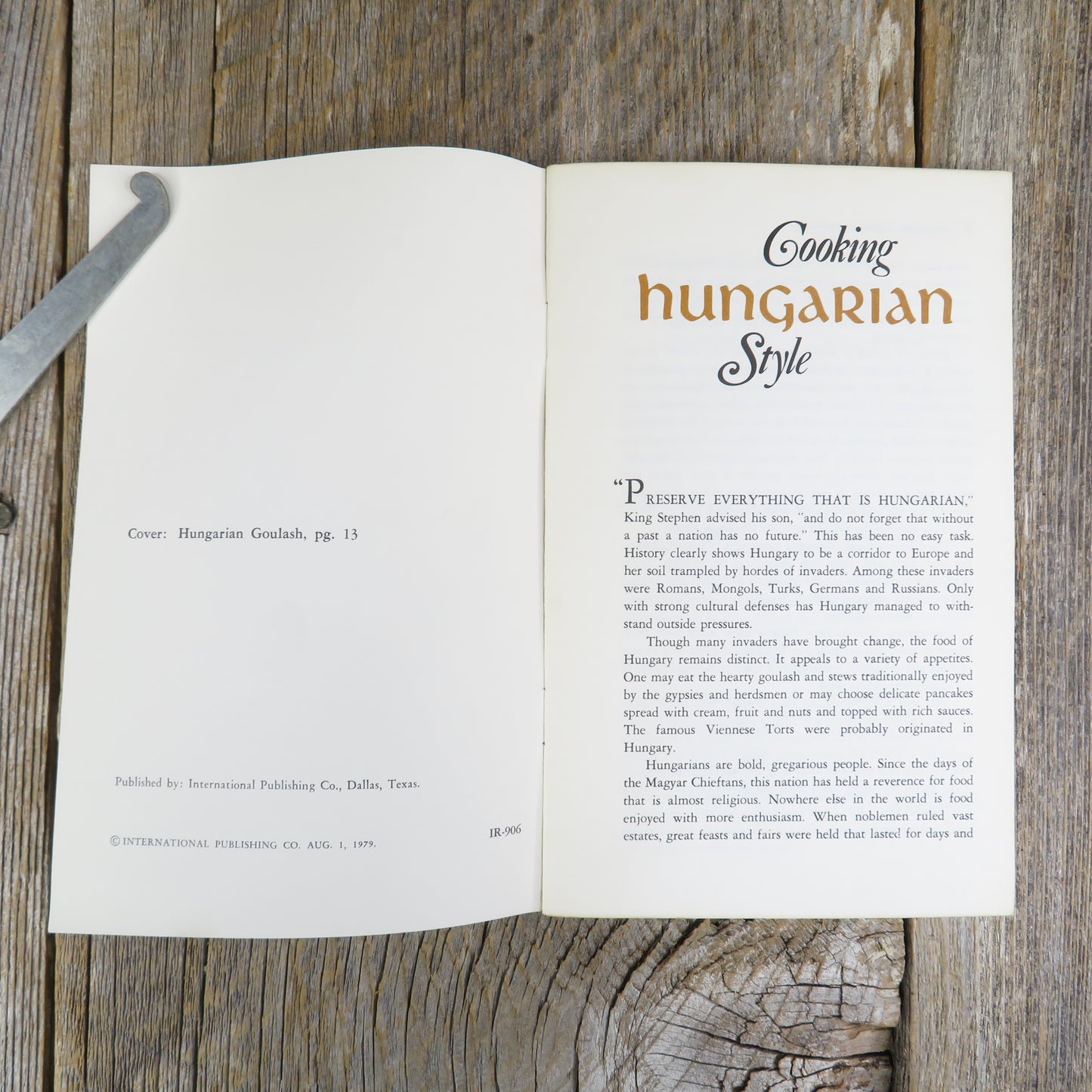Cooking Hungarian Style Vintage Cookbook Hungary International Publishing August 1979