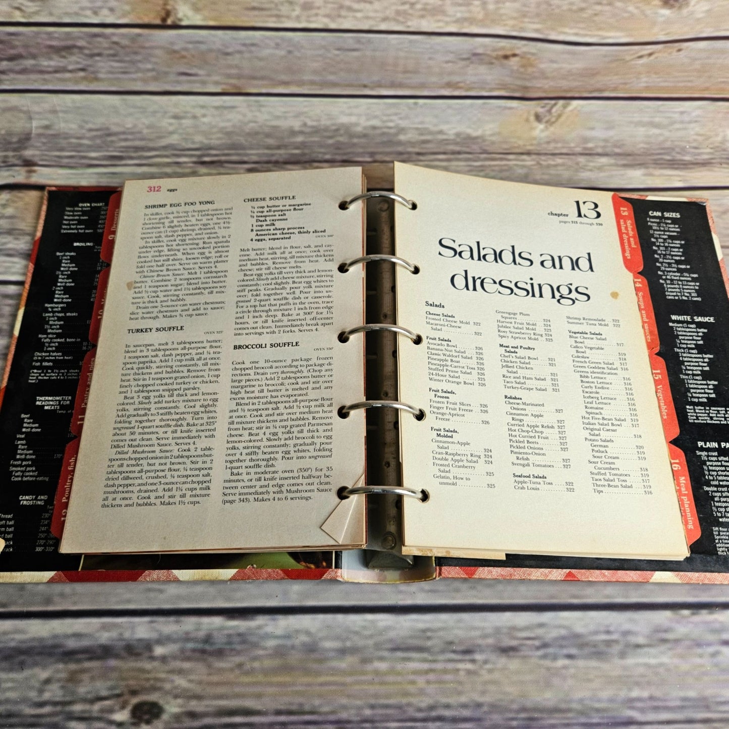 Vintage Better Homes and Gardens New Cookbook Recipes 5 Ring Binder Hardcover 1970s