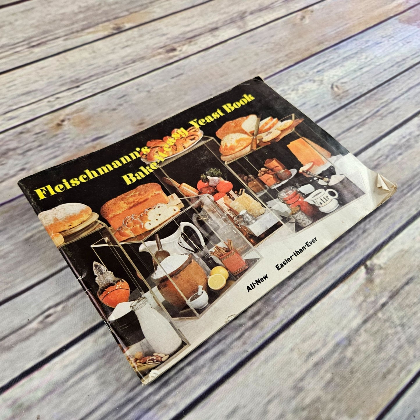 Vintage Cookbook Fleischmann Yeast Bake it Easy Recipes Booklet 1970s Breads Rolls