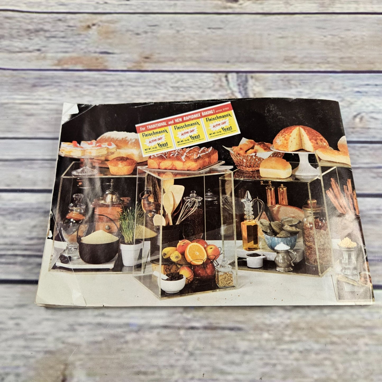 Vintage Cookbook Fleischmann Yeast Bake it Easy Recipes Booklet 1970s Breads Rolls