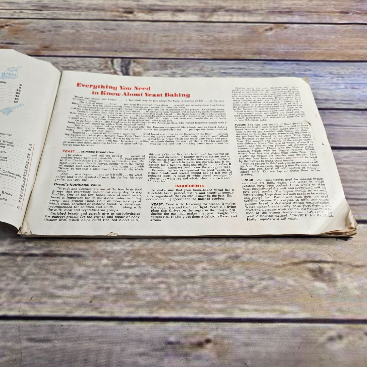 Vintage Cookbook Fleischmann Yeast Bake it Easy Recipes Booklet 1970s Breads Rolls