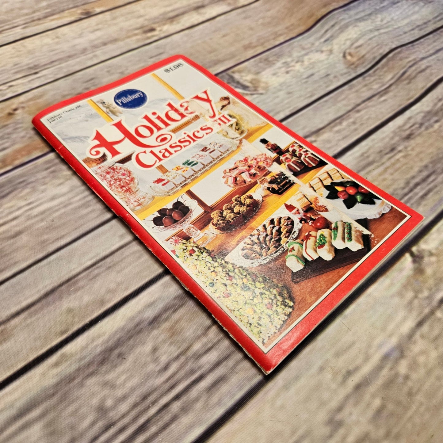 Holiday Classic III Cookbook Pillsbury Christmas Recipes Desserts Paperback Booklet 1984 Grocery Store Pamphlet