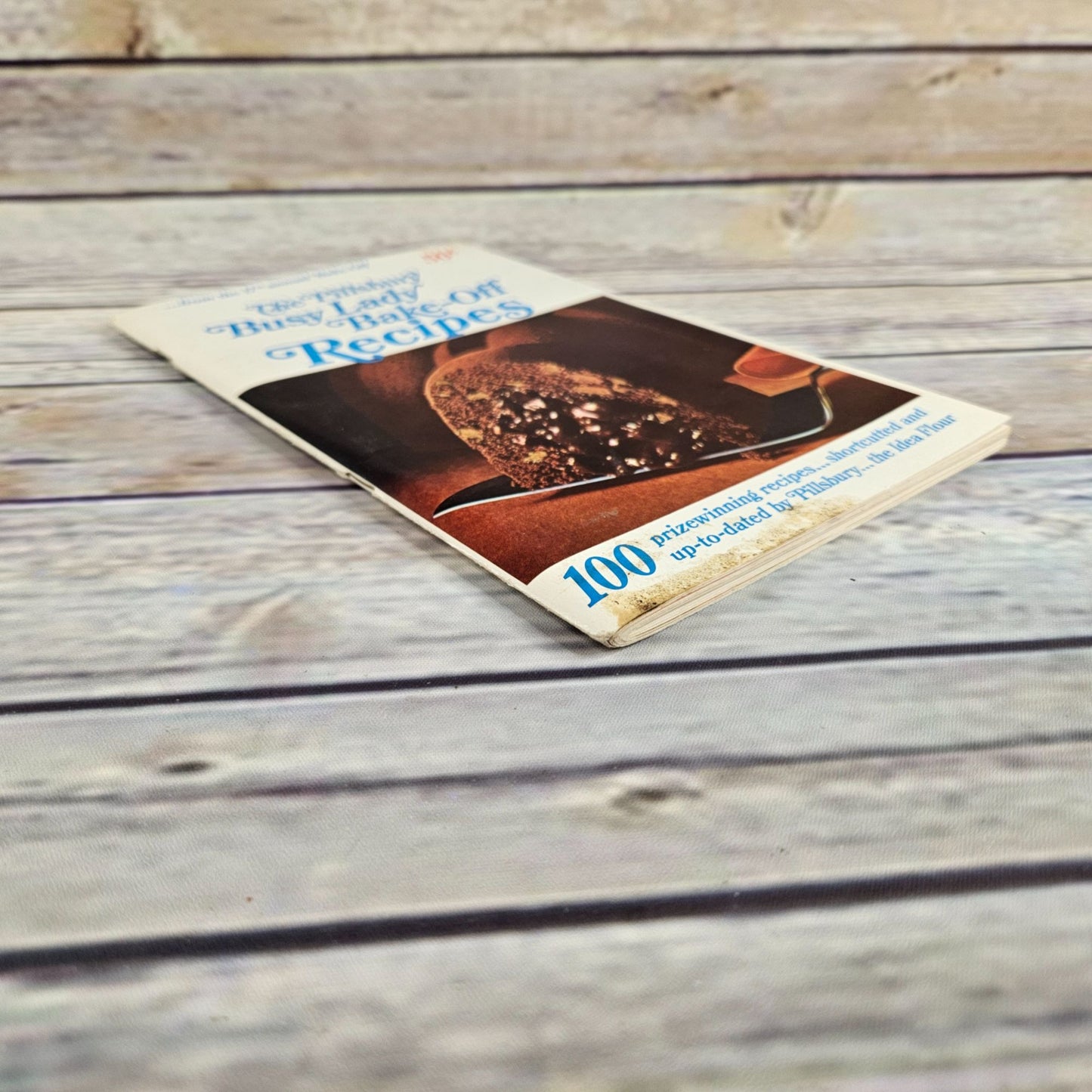 Pillsbury The Busy Lady Bake Off Cookbook 17th Annual Contest 1966 Paperback Booklet Grocery Store Vintage