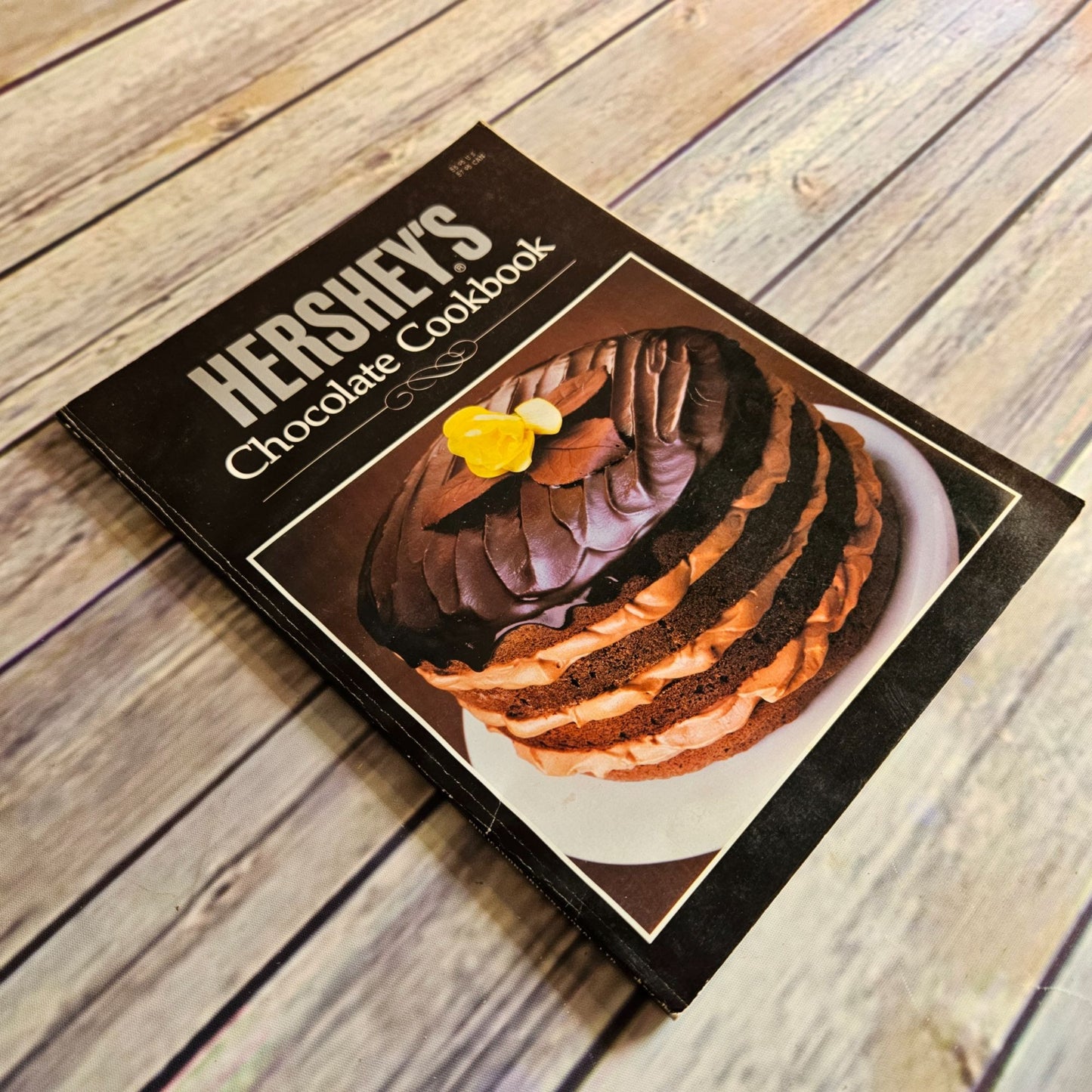 Vintage Cookbook Hersheys Chocolate Cocoa Cookbook Recipes 1989 Showstoppers Cakes Cookies Candies Paperback Book Baking