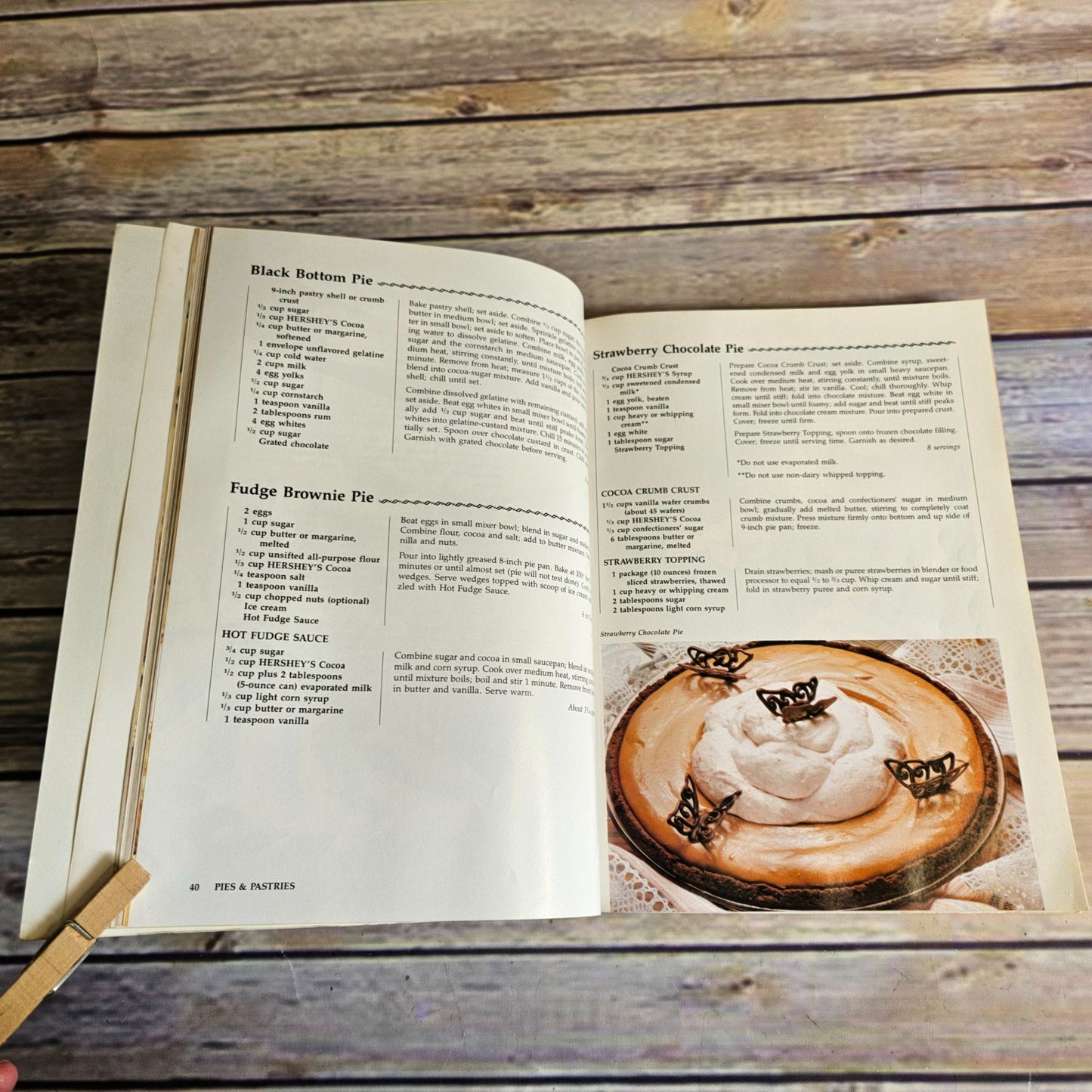 Vintage Cookbook Hersheys Chocolate Cocoa Cookbook Recipes 1989 Showstoppers Cakes Cookies Candies Paperback Book Baking