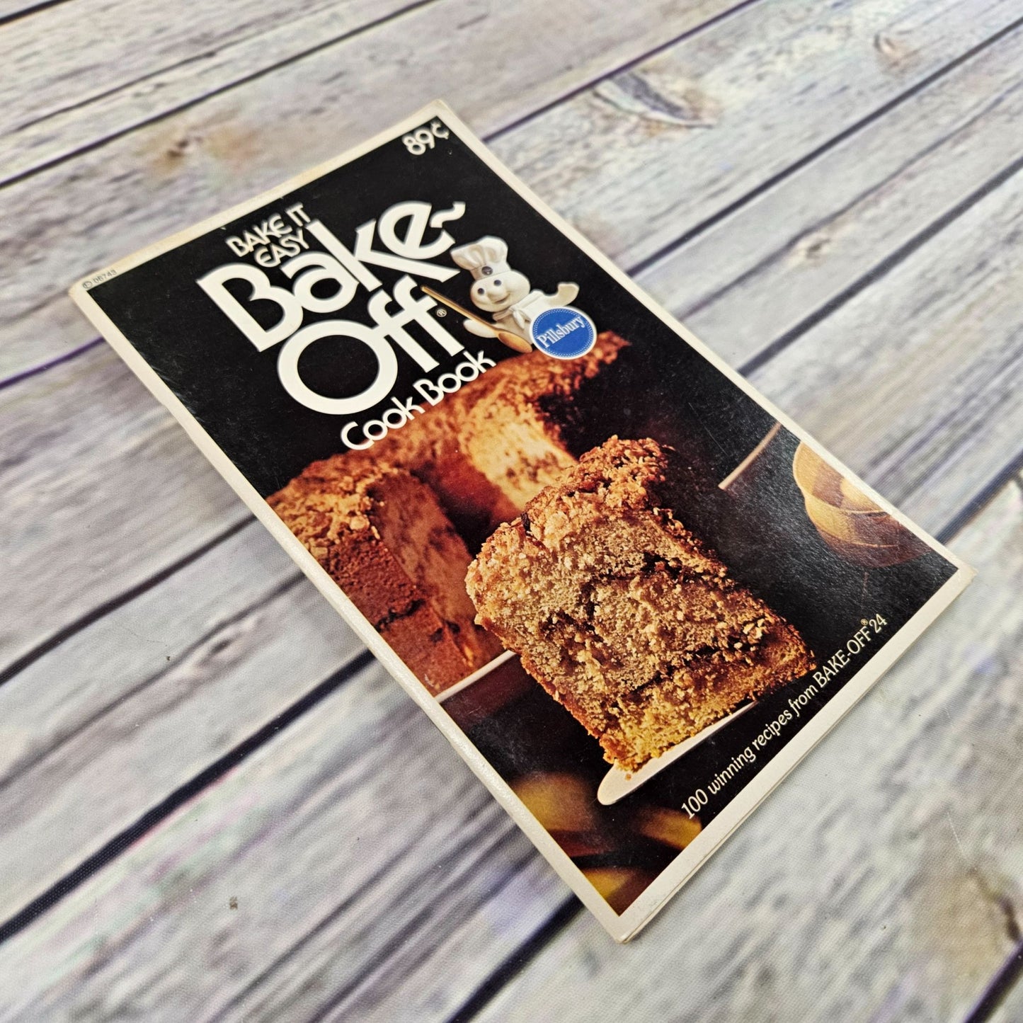 Pillsbury Bake it Easy Bake Off Cookbook 24th Annual Contest 1973 Paperback Booklet Grocery Store Vintage