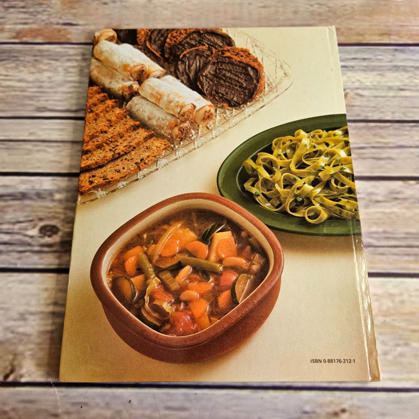 Vintage Italian Cookbook Cooking Class Consumer Guide Editors 1982 Hardcover Italian Food Italian Recipes